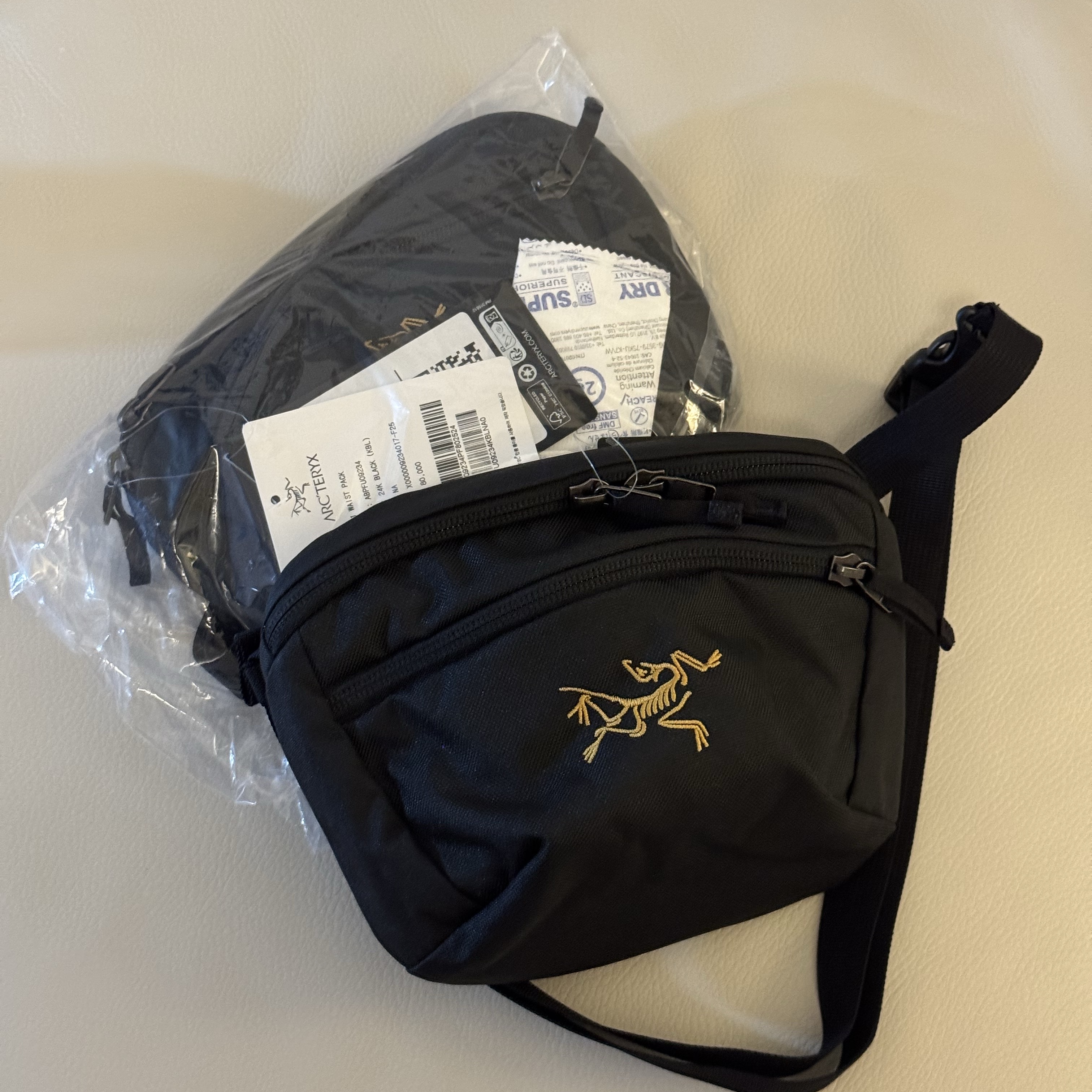 Arc'teryx Mantis 1 Waistpack Black 착용 스타일