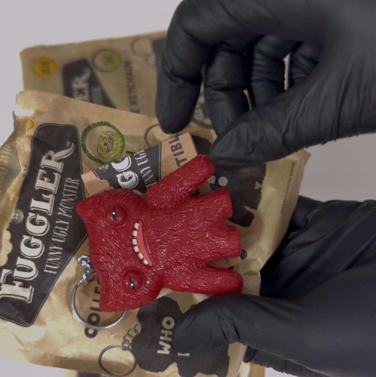 Fuggler Munch Munch Keyring Red 착용 스타일
