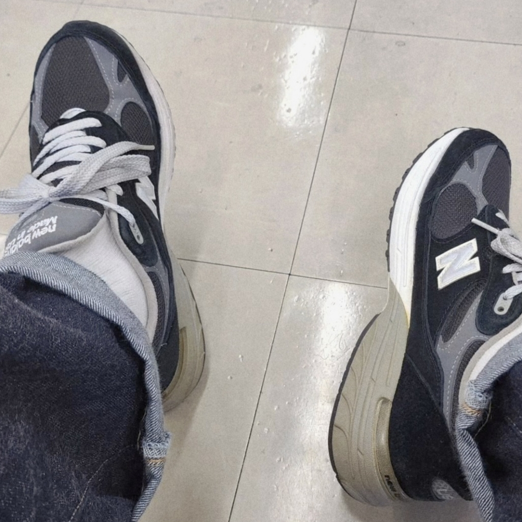 New Balance 993 Made in USA Black - D Standard 착용 스타일