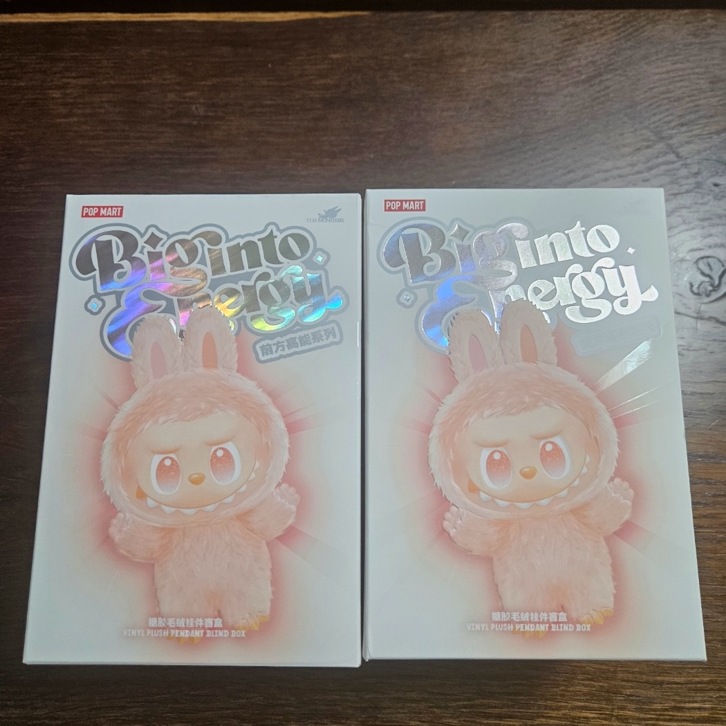Pop Mart Labubu The Monsters Highlight Series Sealed Case (Bundle of 2/1 Blind Box) 착용 스타일 - 1