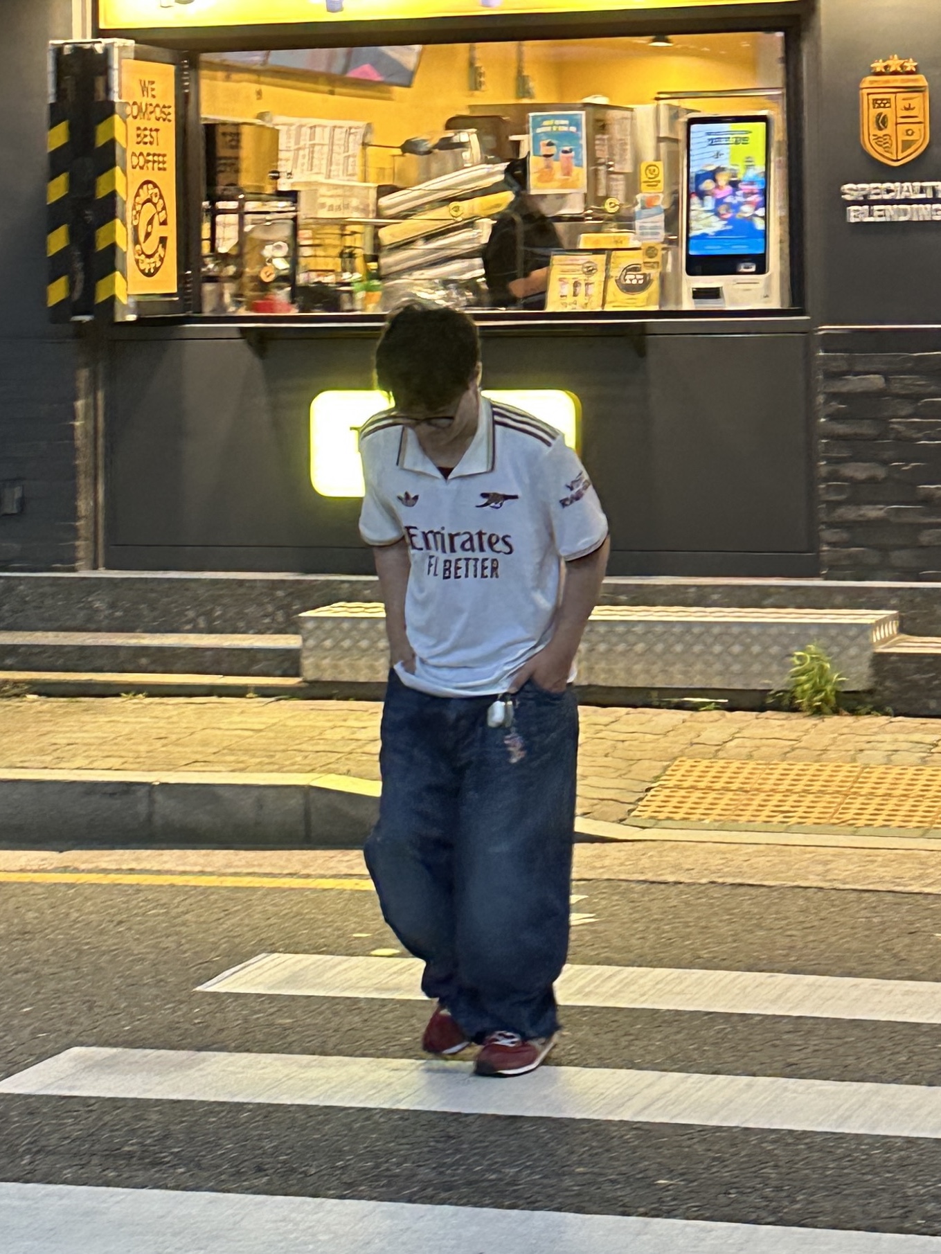 Adidas Arsenal 2025/26 3rd Jersey Cloud White Team Coll Burgundy 2 - KR Sizing (Non Marking Ver.), Adidas Arsenal 2025/26 3rd Authentic Jersey Cloud White Team Coll Burgundy 2 - KR Sizing (Non Marking Ver.) 착용 스타일