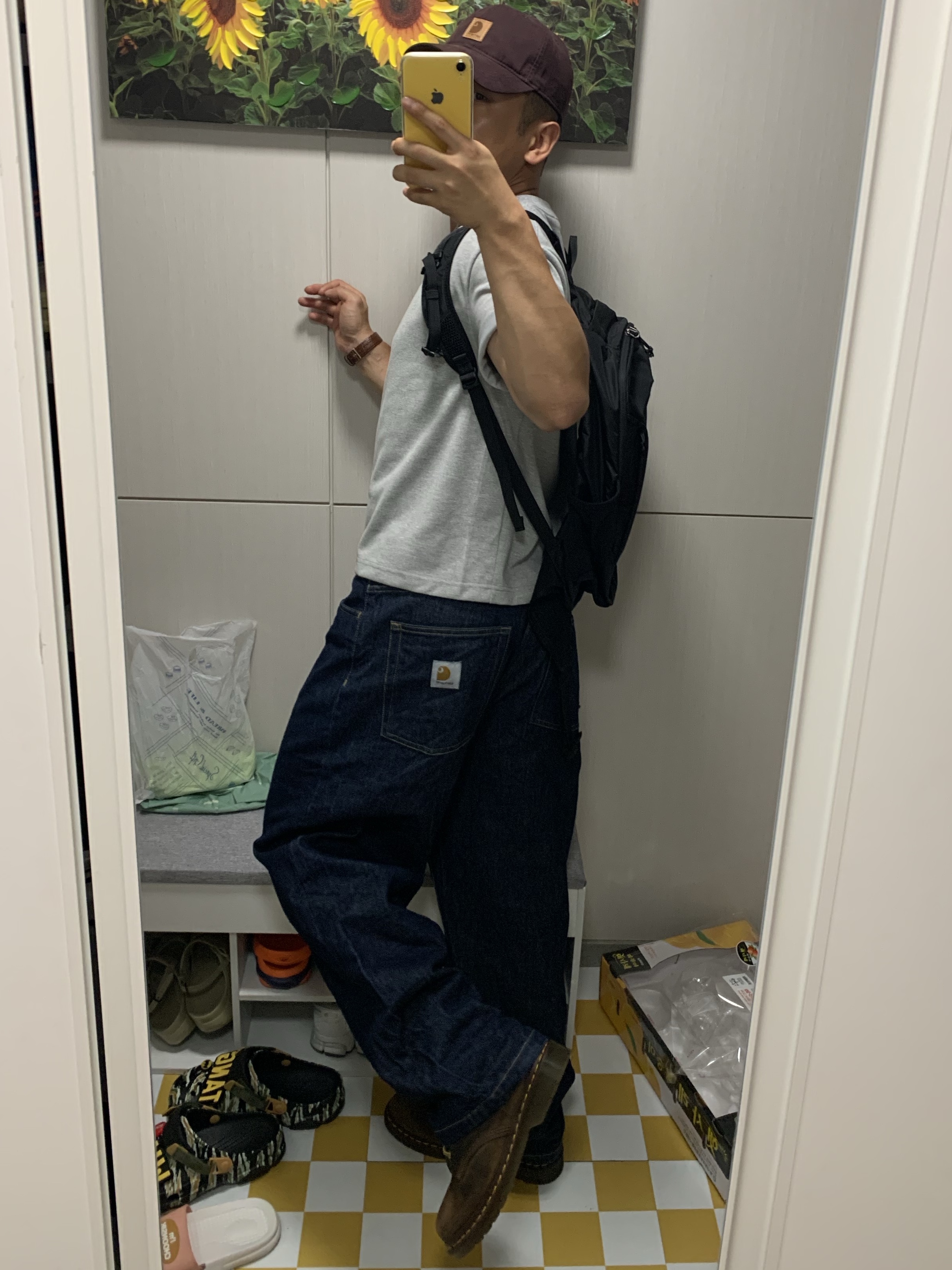Carhartt WIP Brandon Pants Blue Rigid, Dr. Martens 1461 Crazy Horse Dark Brown 착용 스타일 - 1