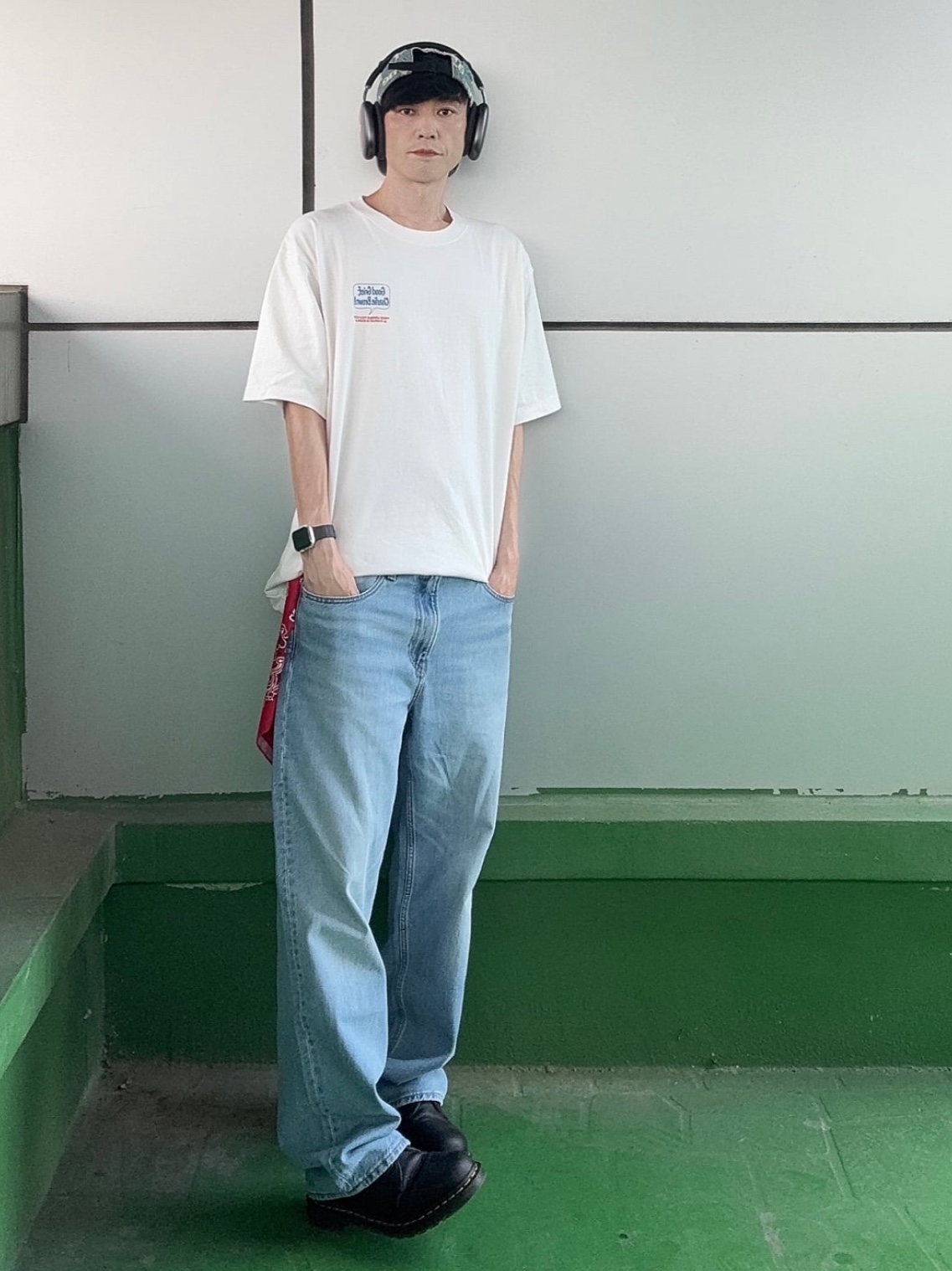 Dr. Martens 1461 Ambassador Black, Uniqlo x JW Anderson Straight Jean Blue - KR 착용 스타일 - 1