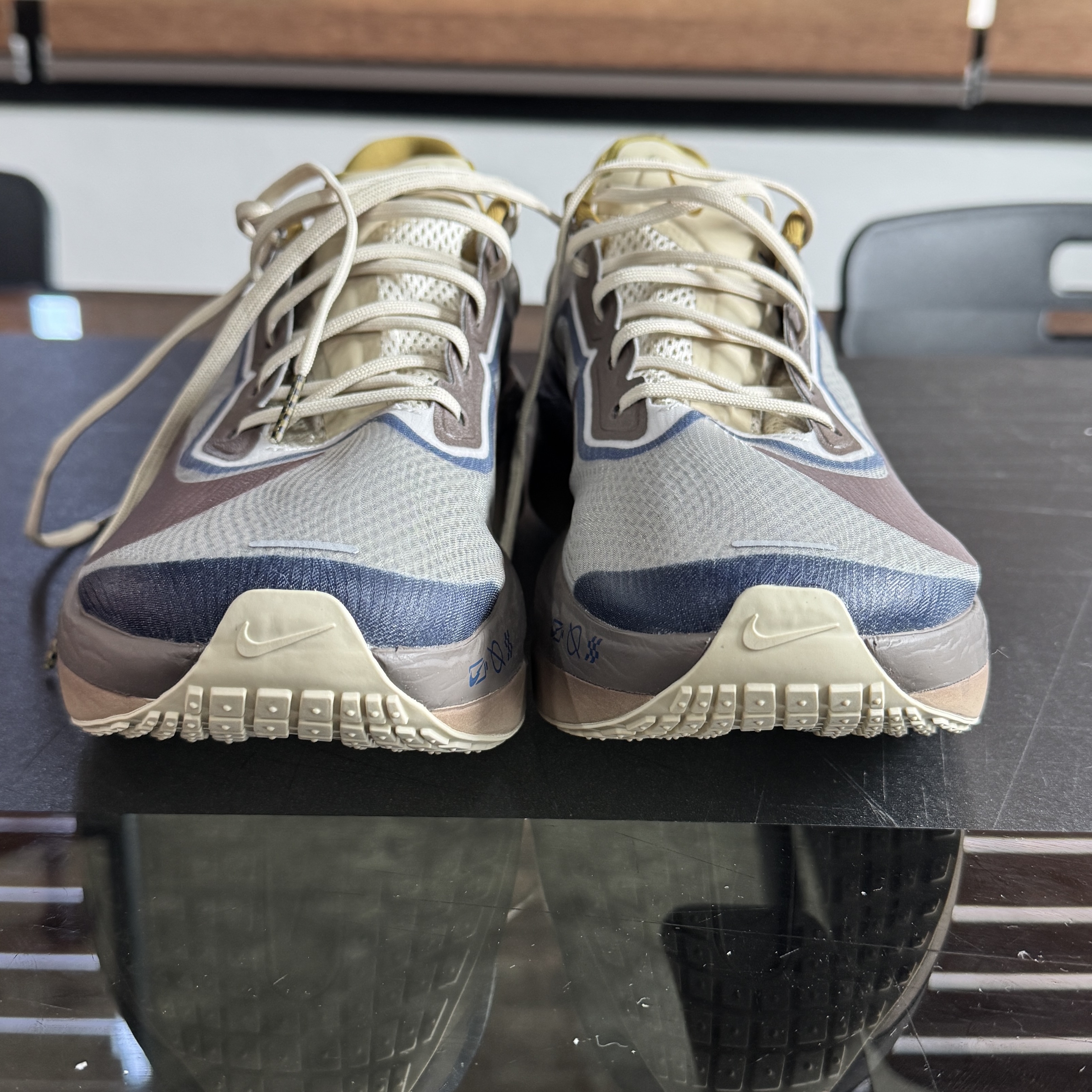 Nike Zoom Fly 6 PRM Light Bone Cave Stone 착용 스타일 - 3