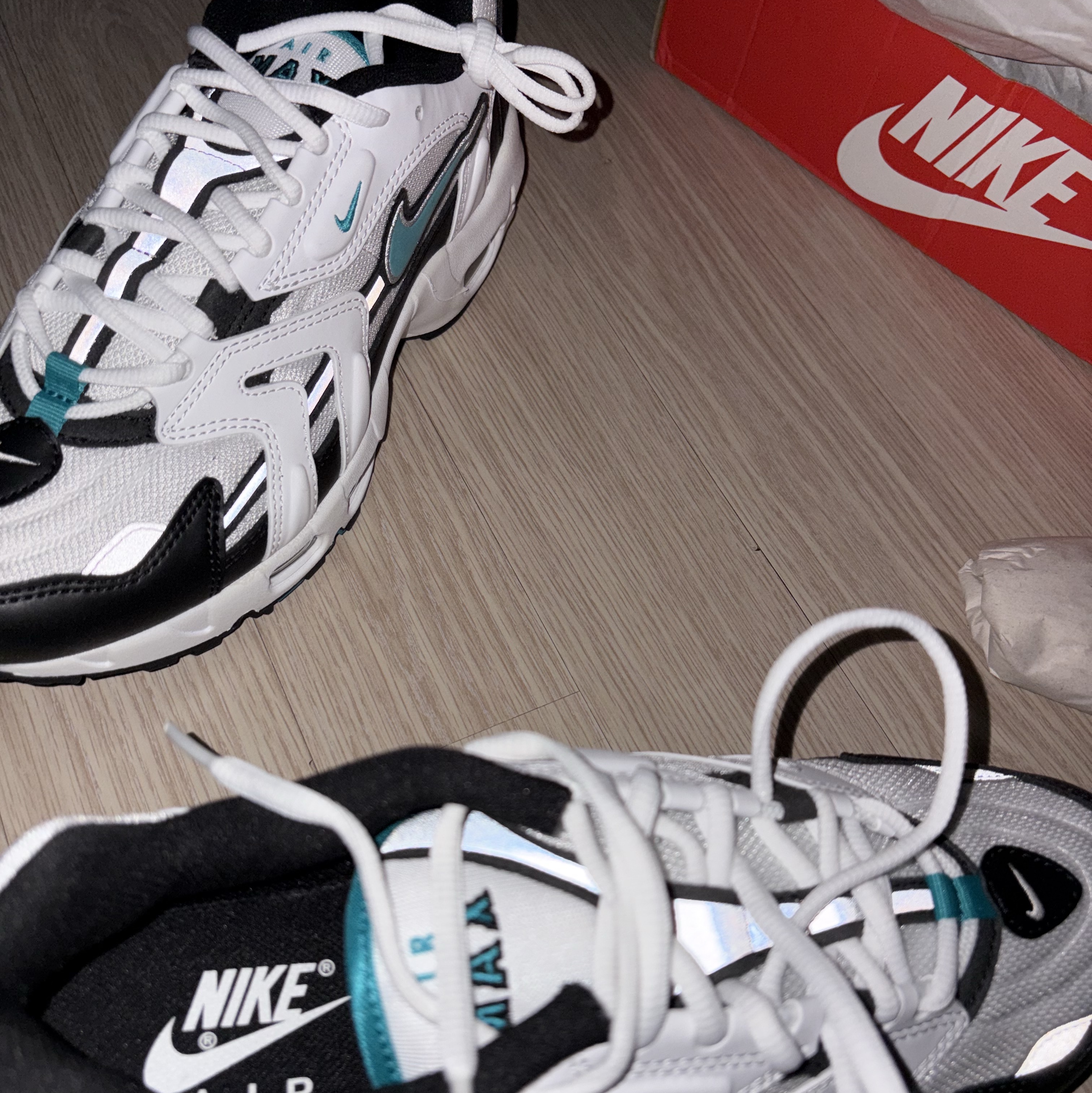 Nike Air Max 96 II Midnight Navy 착용 스타일 - 2