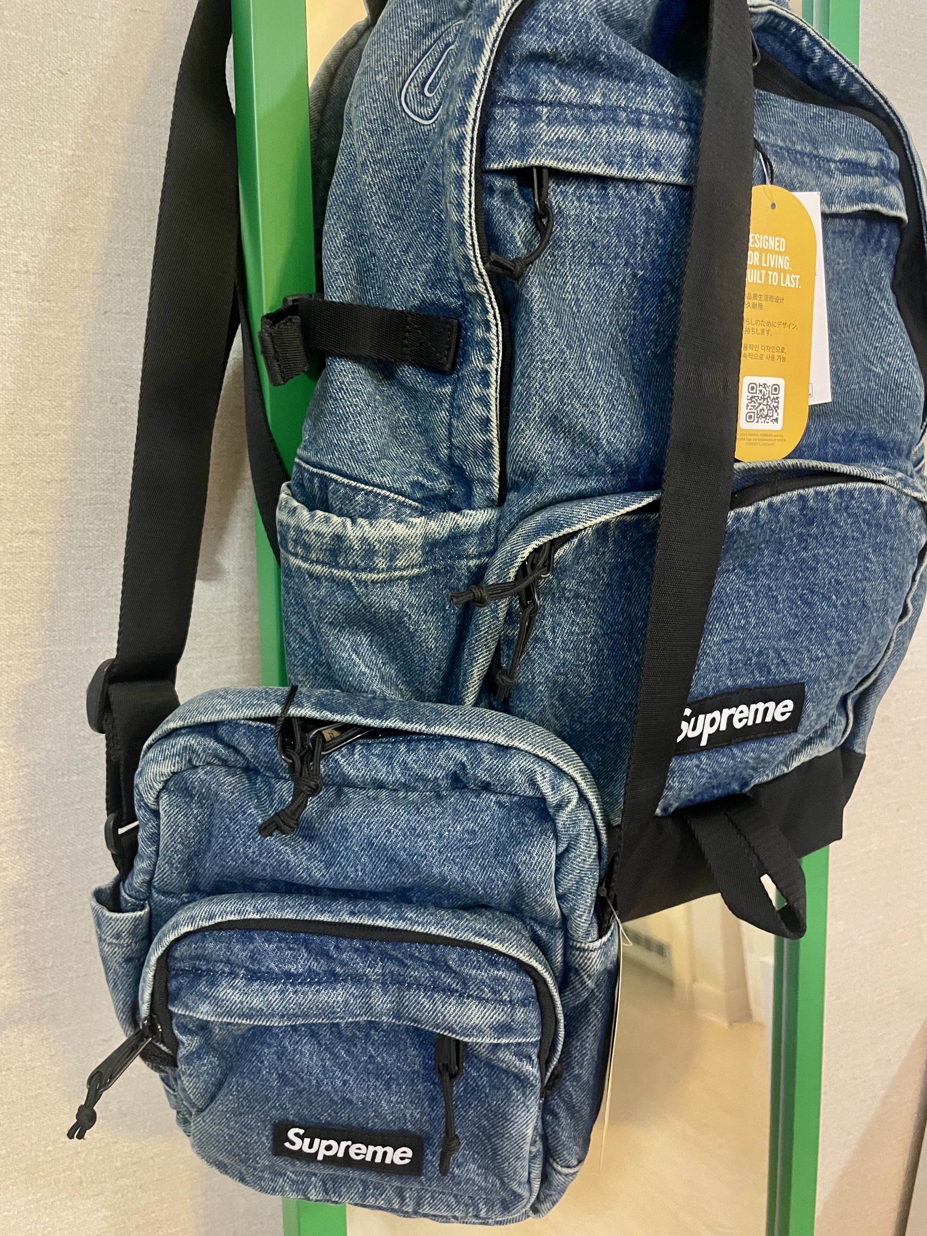 Supreme Denim Backpack Washed Indigo - 25FW, Supreme Denim Shoulder Bag Washed Indigo - 25FW 착용 스타일