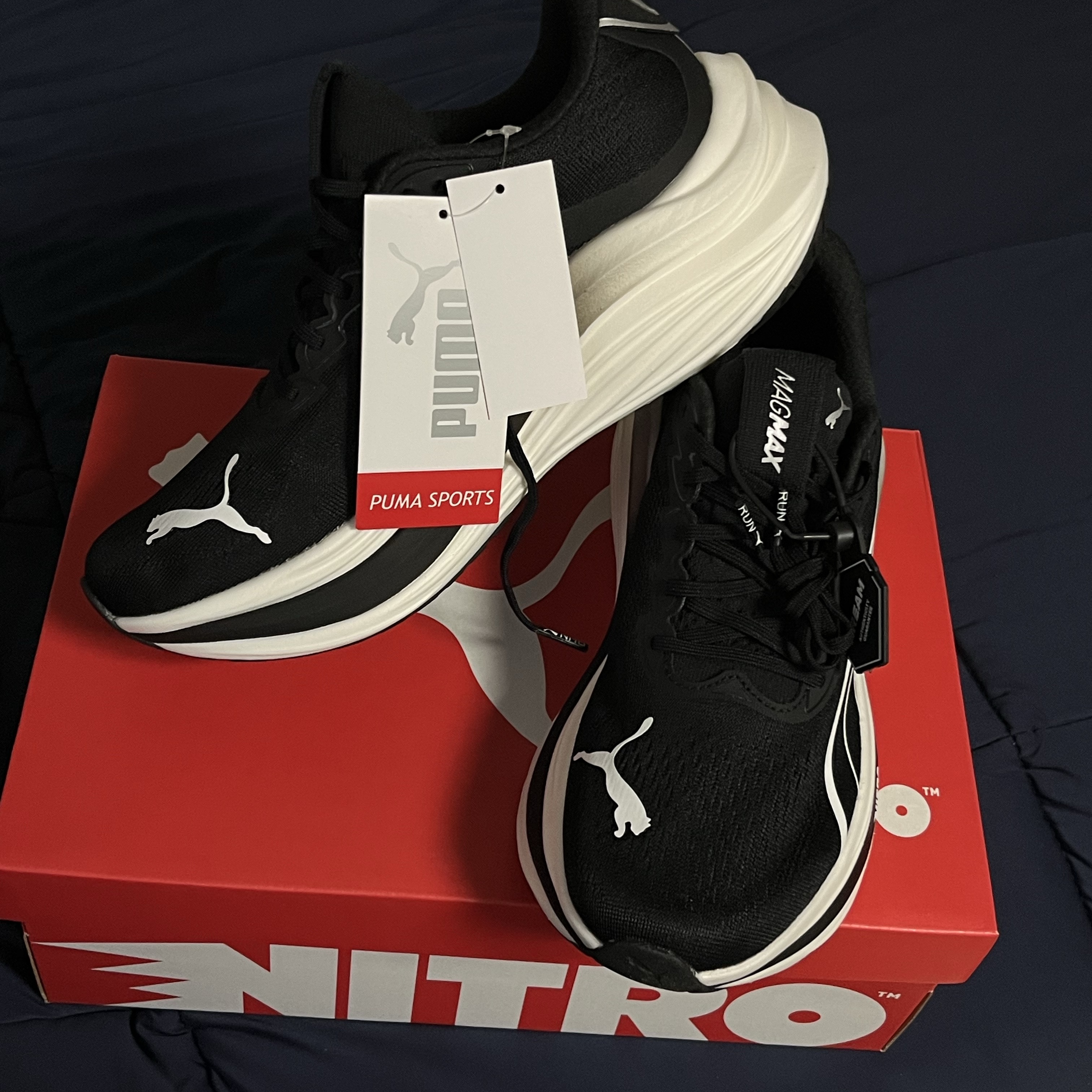 Puma Magmax Nitro Black White 착용 스타일