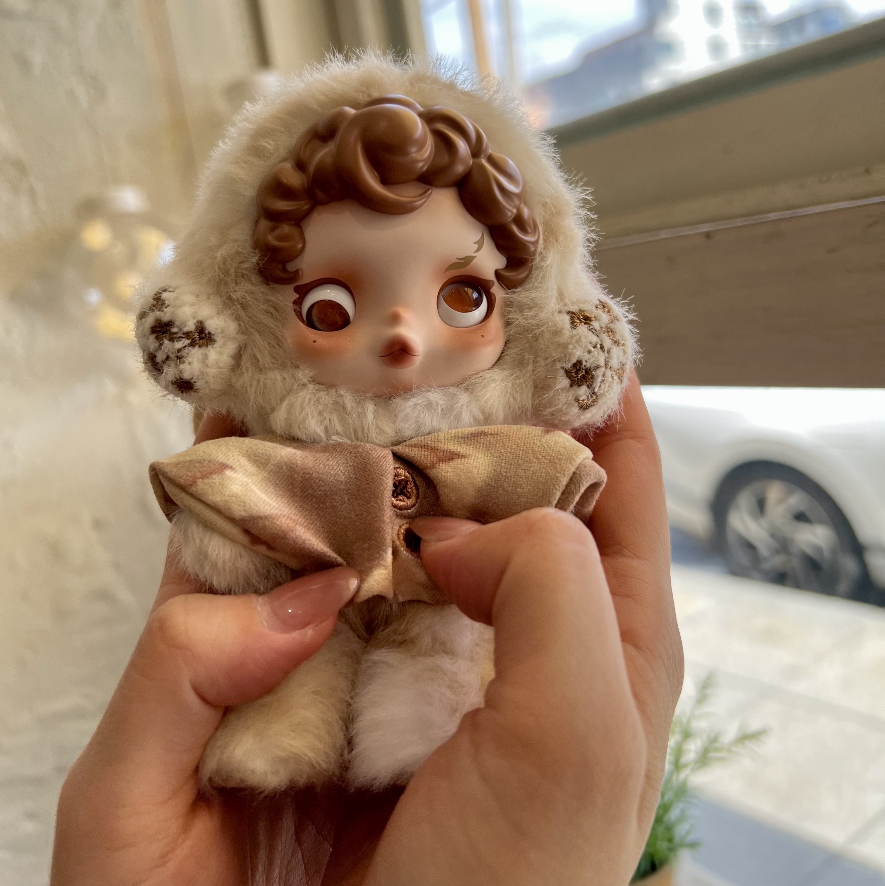 Pop Mart Skullpanda L’Impressionnisme Series Plush Doll Amber (Opened Case) 착용 스타일