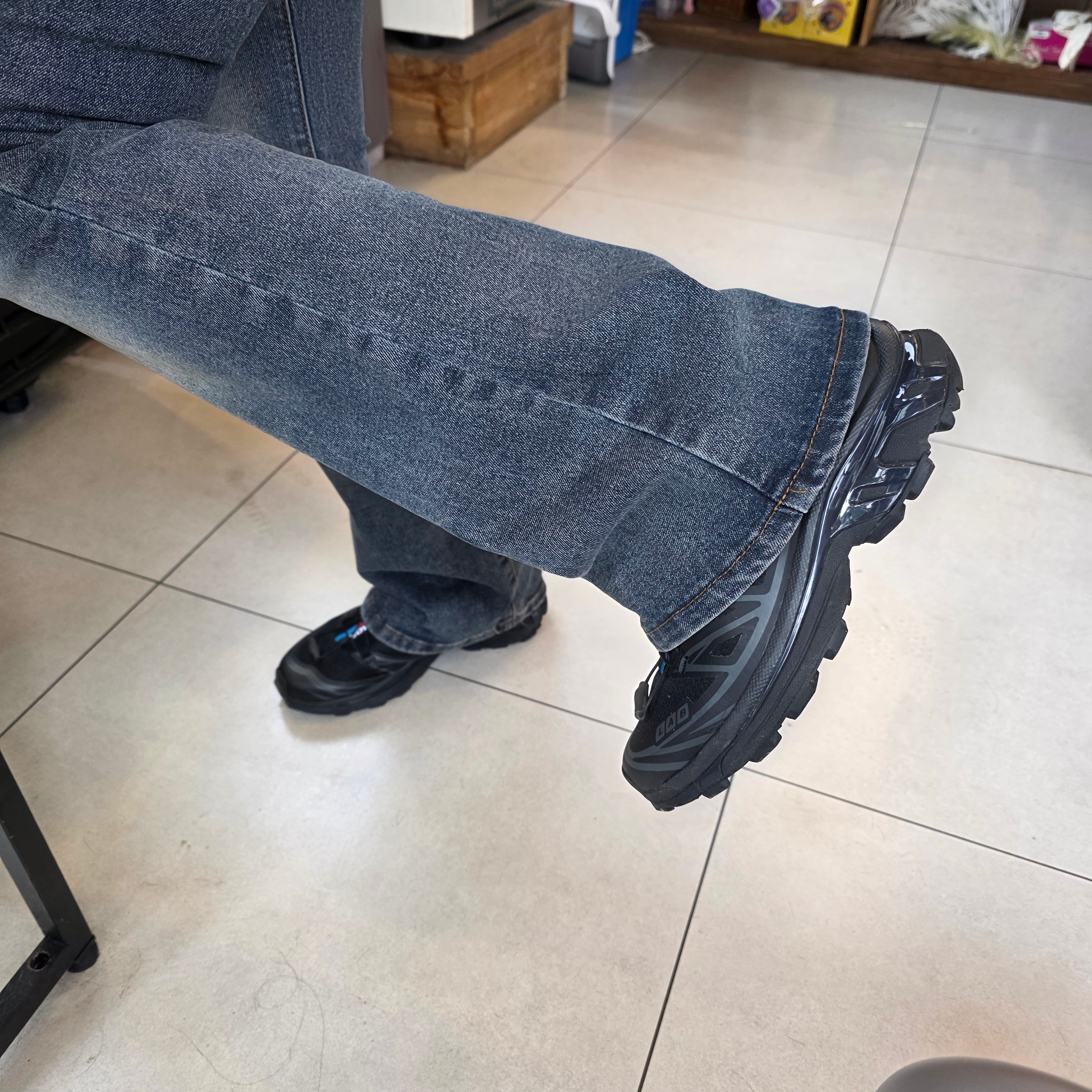 Salomon XT-6 ADV Black 착용 스타일 - 2