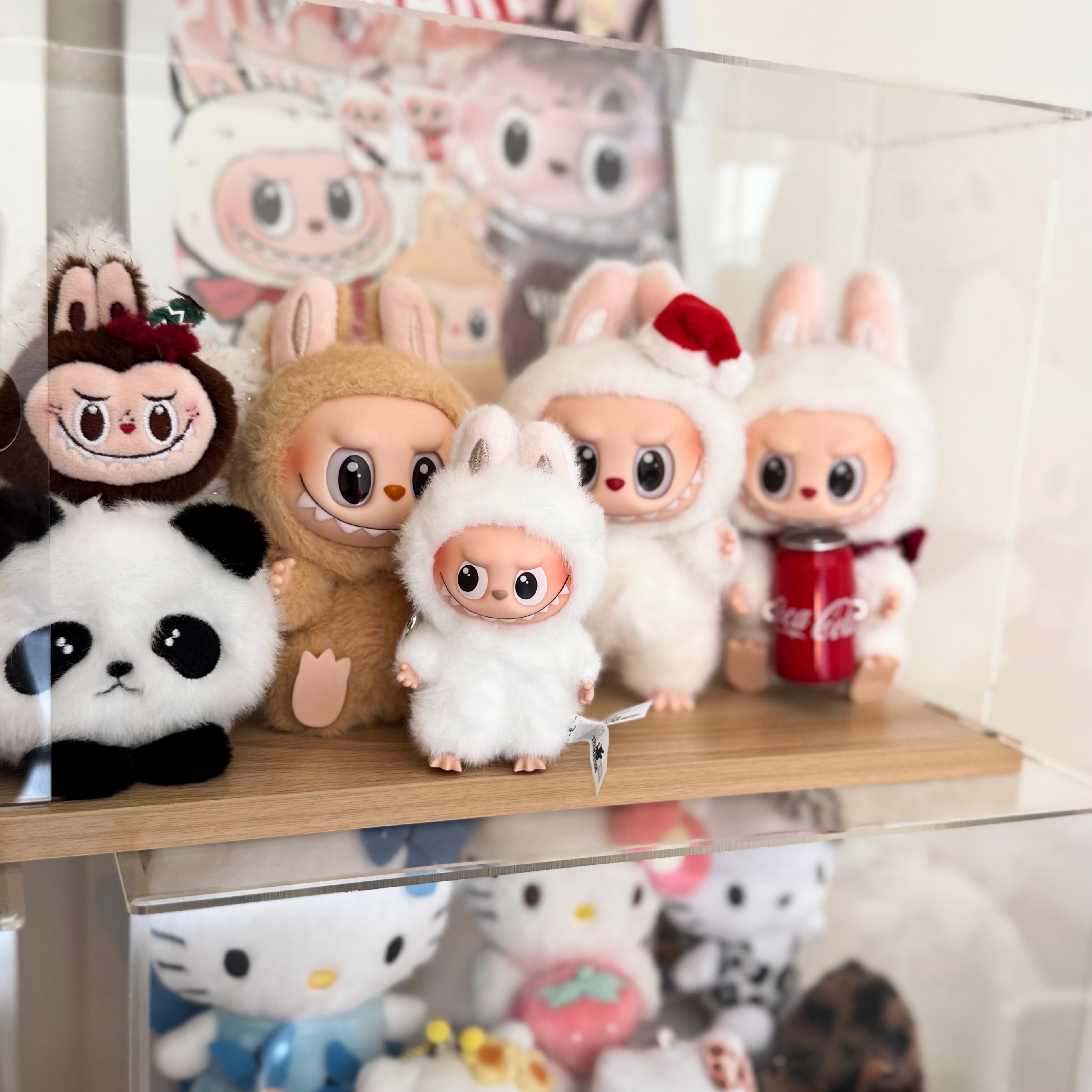 Pop Mart Labubu The Monsters Pin For Love Series Vinyl Plush Pendant (A-M) H (Opened Case), Pop Mart Labubu Coca Cola Series Keyring Sealed Case (1 Blind Box) 착용 스타일
