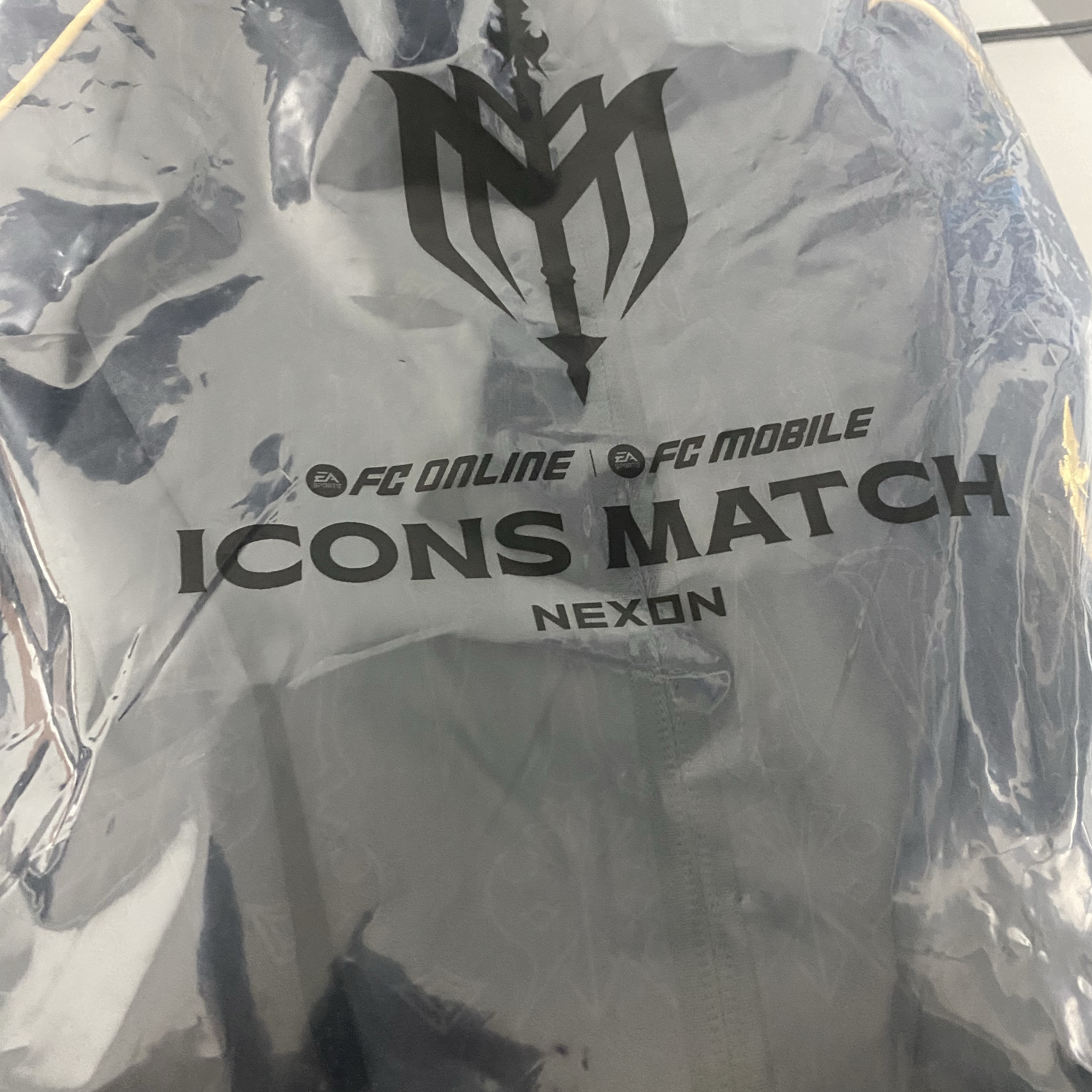 [PRE-ORDER] FC SPEAR Wind Breaker Black 착용 스타일