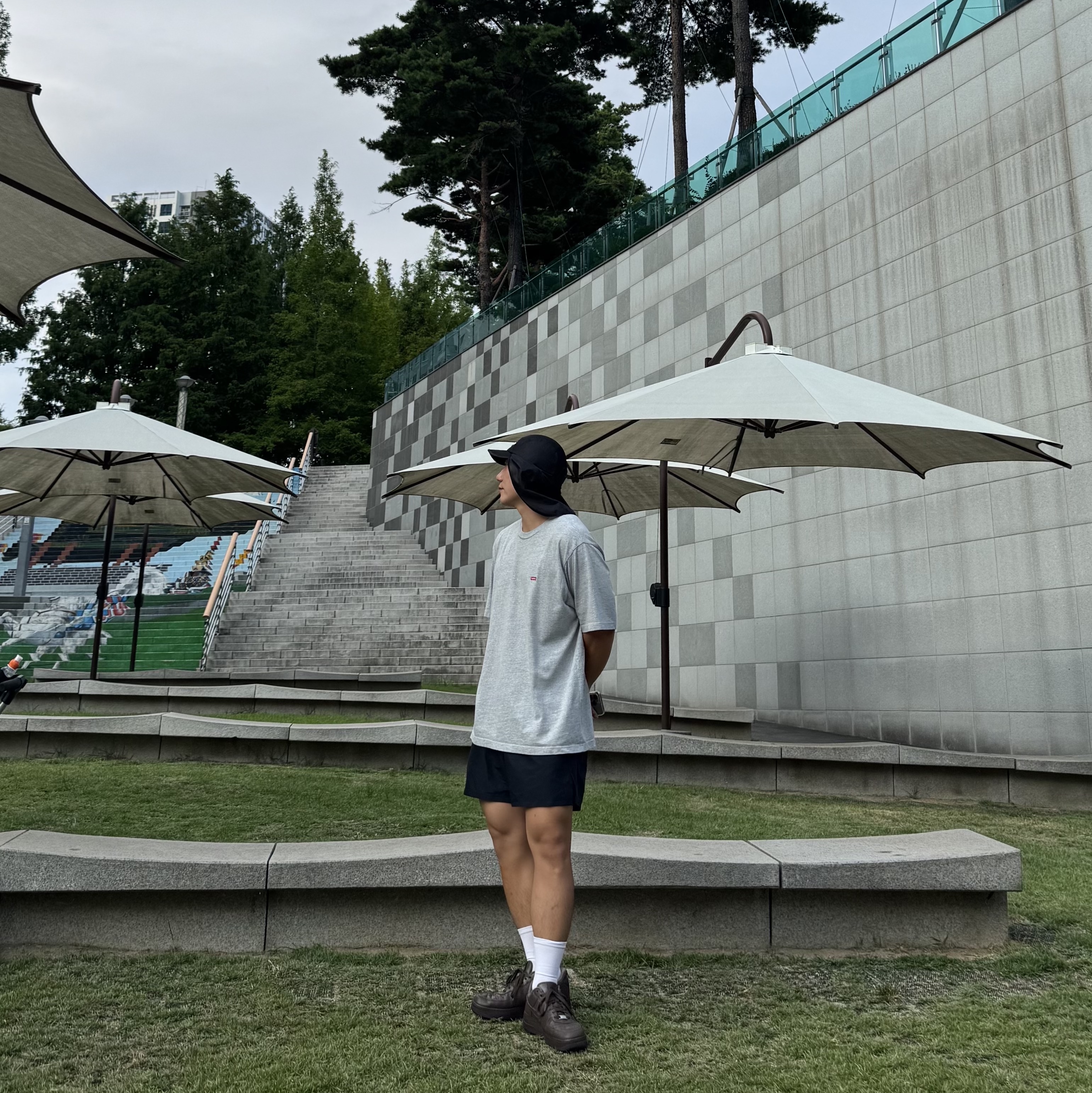 Supreme Mesh Sunshield Camp Cap Black - 24SS, Nike x Supreme Air Force 1 Low Baroque Brown 착용 스타일 - 2