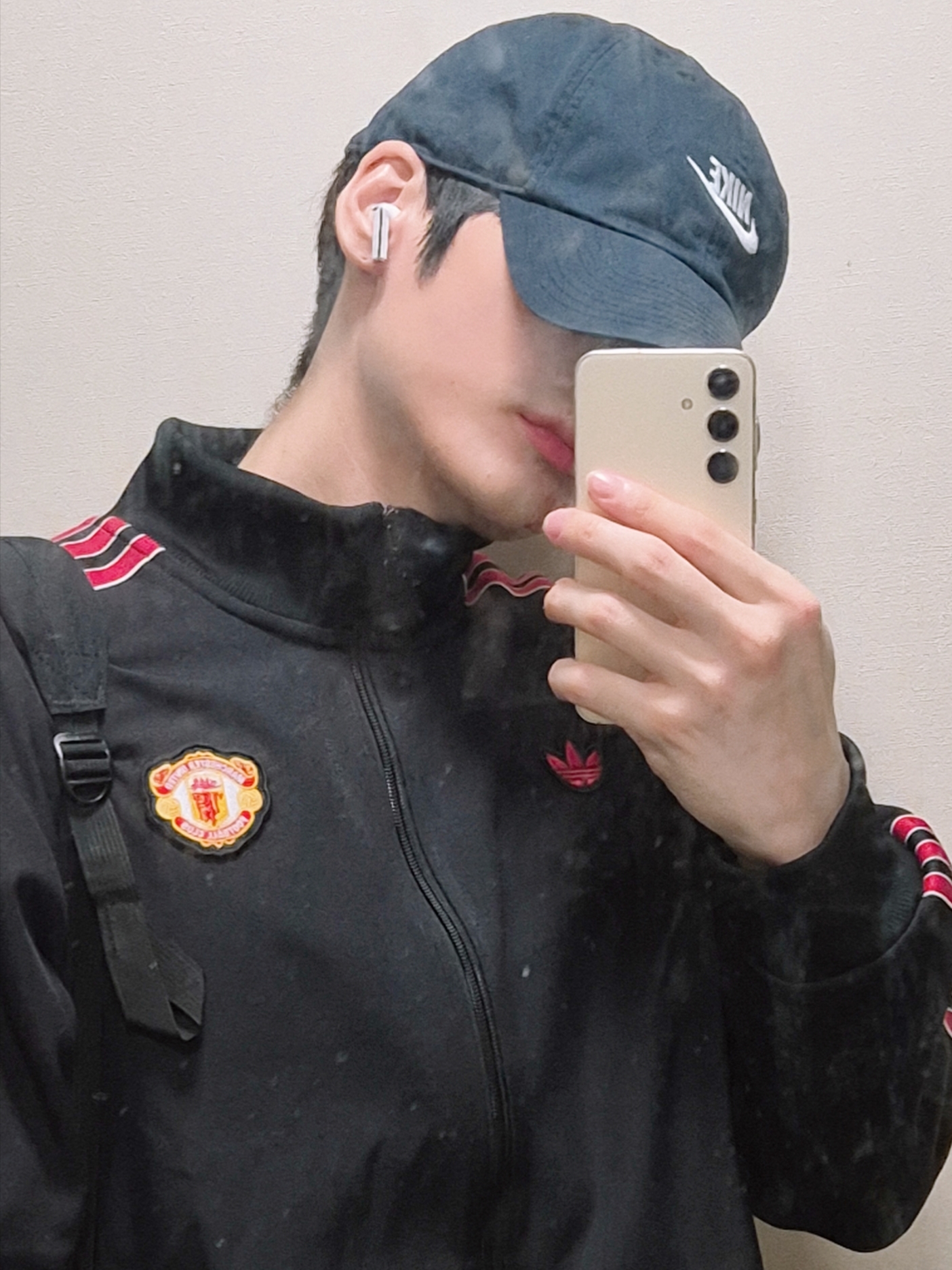 Adidas Manchester United Terrace Icon Track Top Black - KR Sizing 착용 스타일