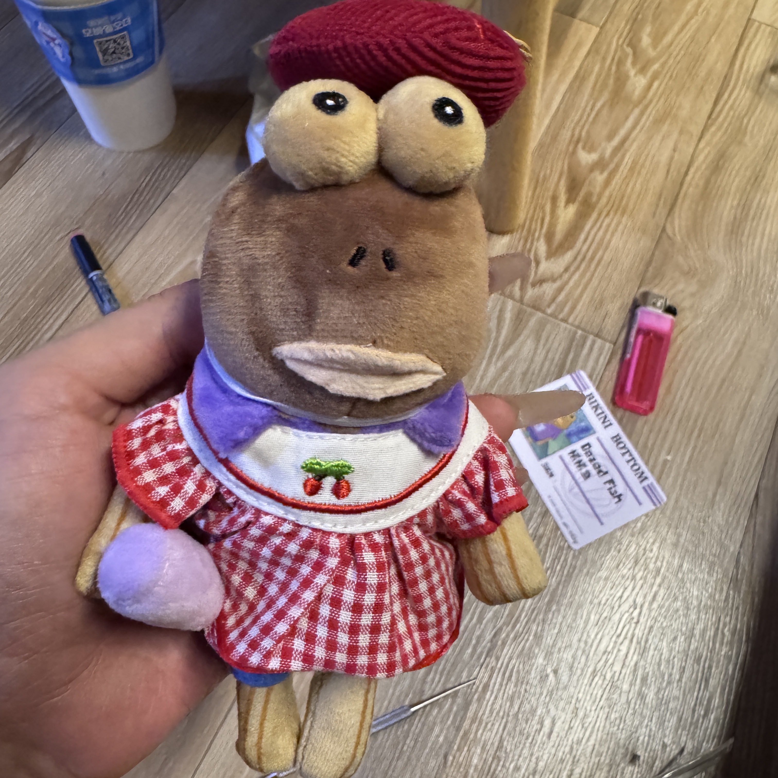 Pop Mart Bikini Bottom Buddies Whimsical Plush Dazed Fish (Opened Case) 착용 스타일