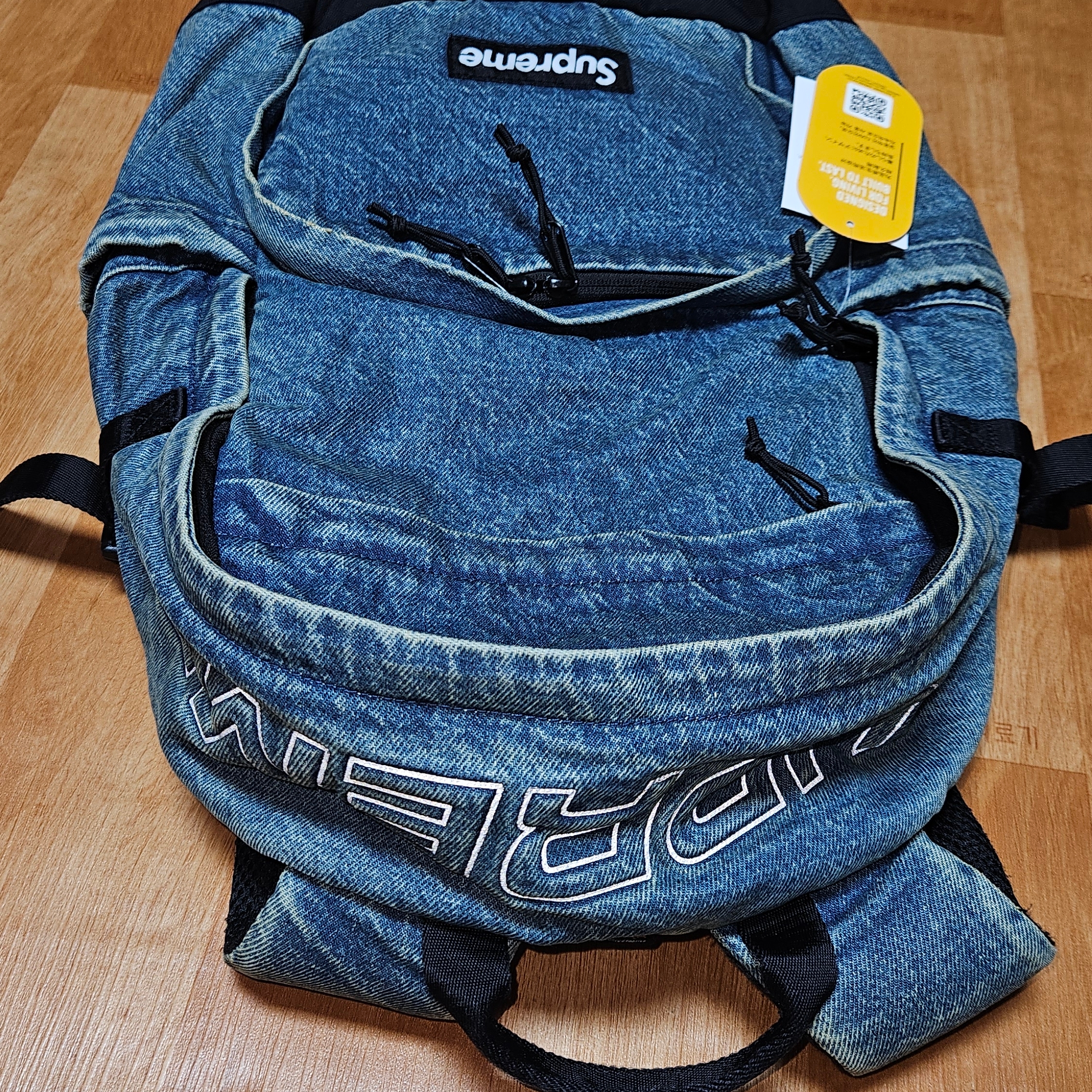 Supreme Denim Backpack Washed Indigo - 25FW 착용 스타일 - 2