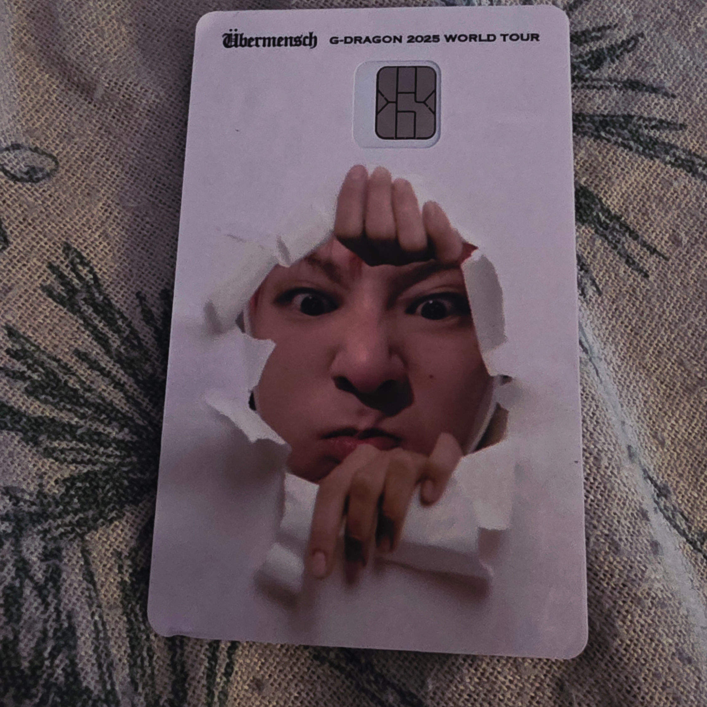 G-DRAGON Ubermensch Card Cover Sticker Set 착용 스타일