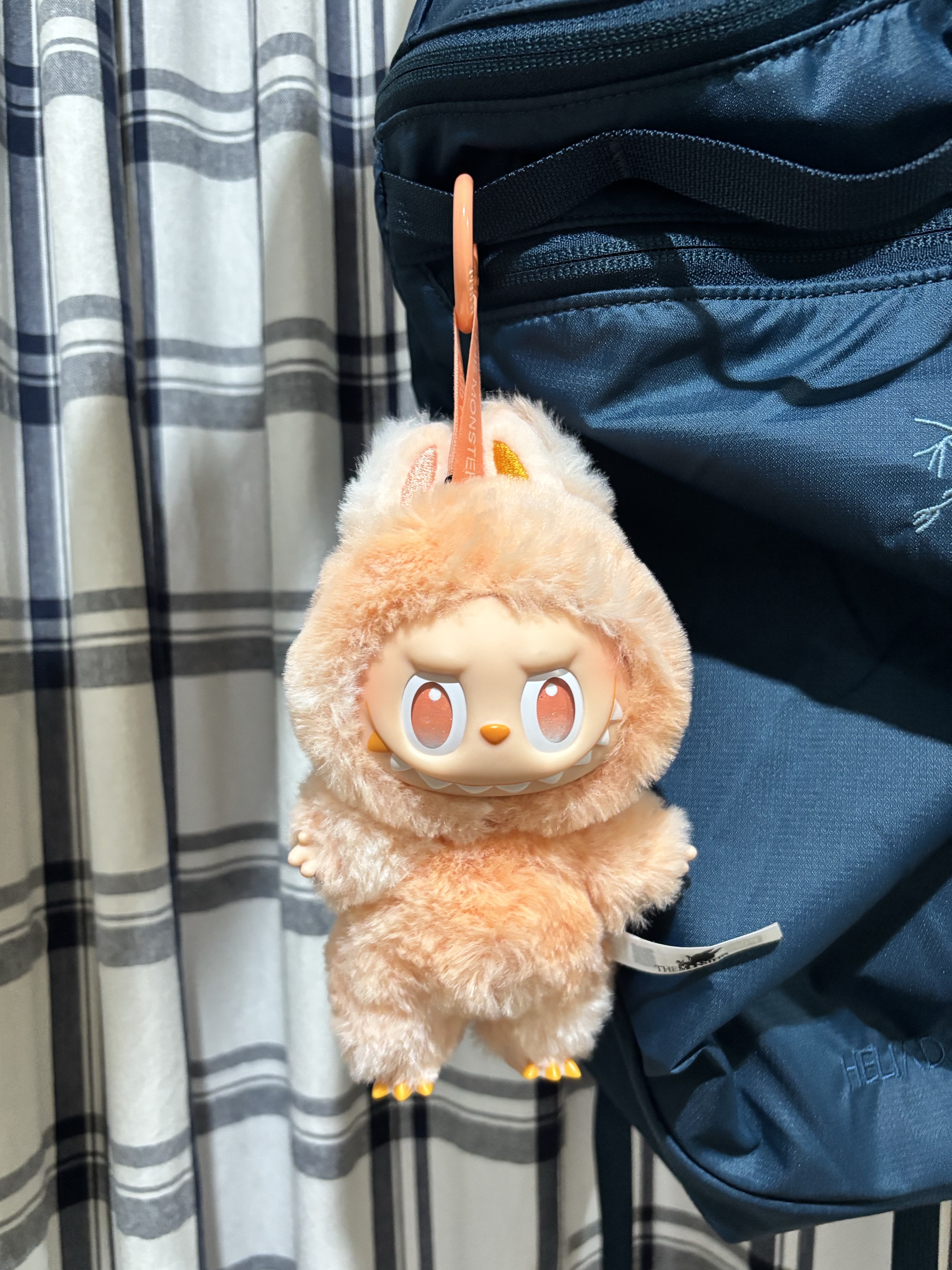 Pop Mart Labubu The Monsters Highlight Series Happiness Keyring (Opened Case) 착용 스타일