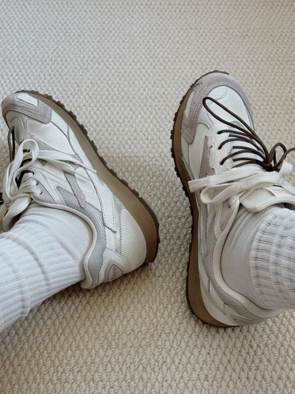 Mizuno LG 60S 2K Soft Cloud White, Mizuno LG 60S 2K Brown 착용 스타일 - 1