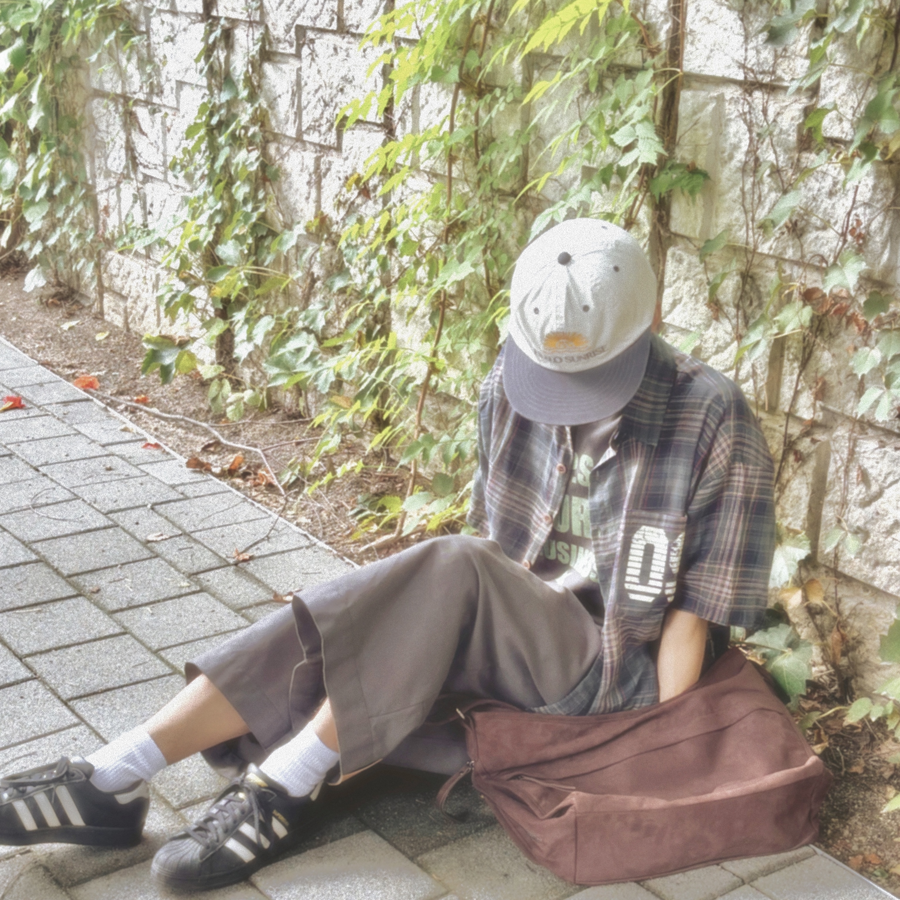 Hello Sunrise Two Tone Washed OG Logo 6panel Cap Oatmeal Beige & Charcoal, Adidas Superstar Core Black White 착용 스타일 - 2