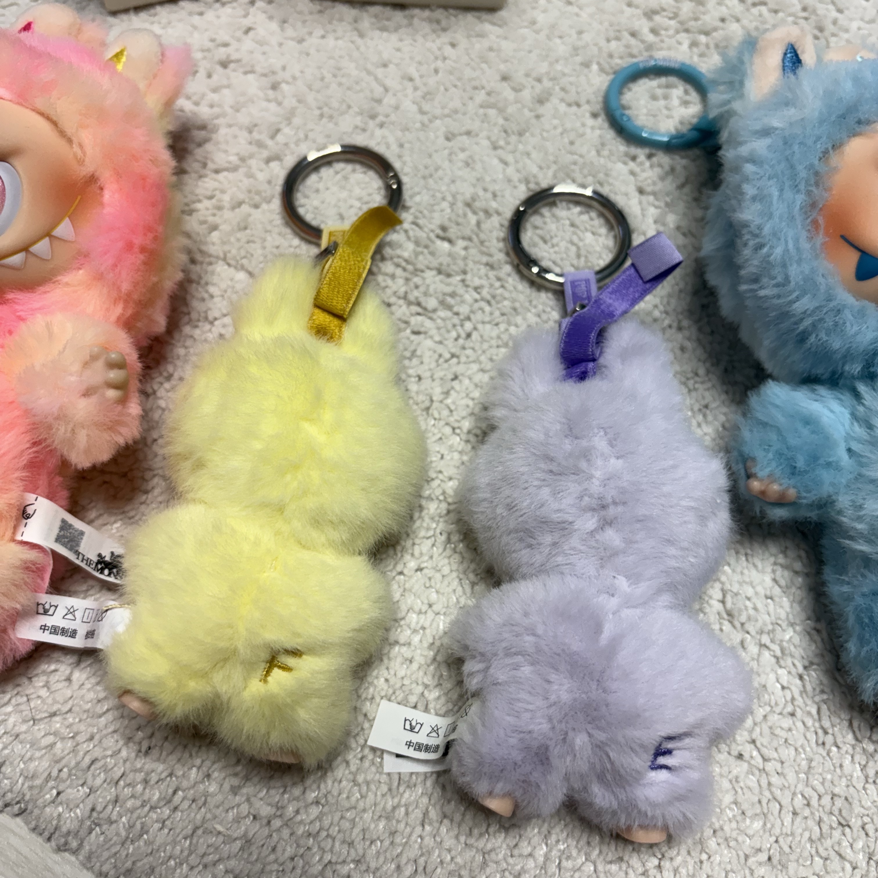 Pop Mart Labubu The Monsters Pin For Love Series Vinyl Plush Pendant (A-M) F (Opened Case) 착용 스타일
