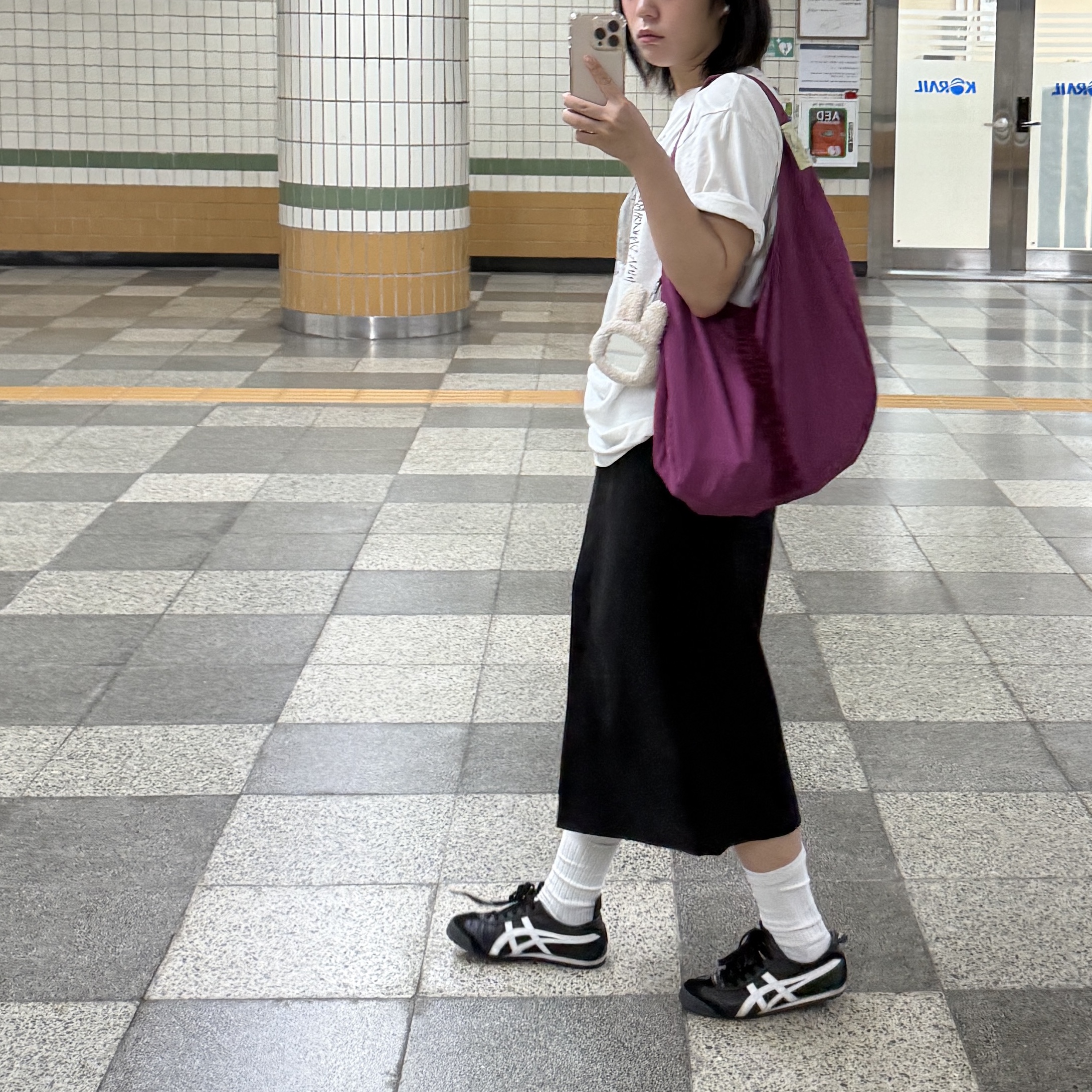 Onitsuka Tiger Mexico 66 Black White 착용 스타일 - 2
