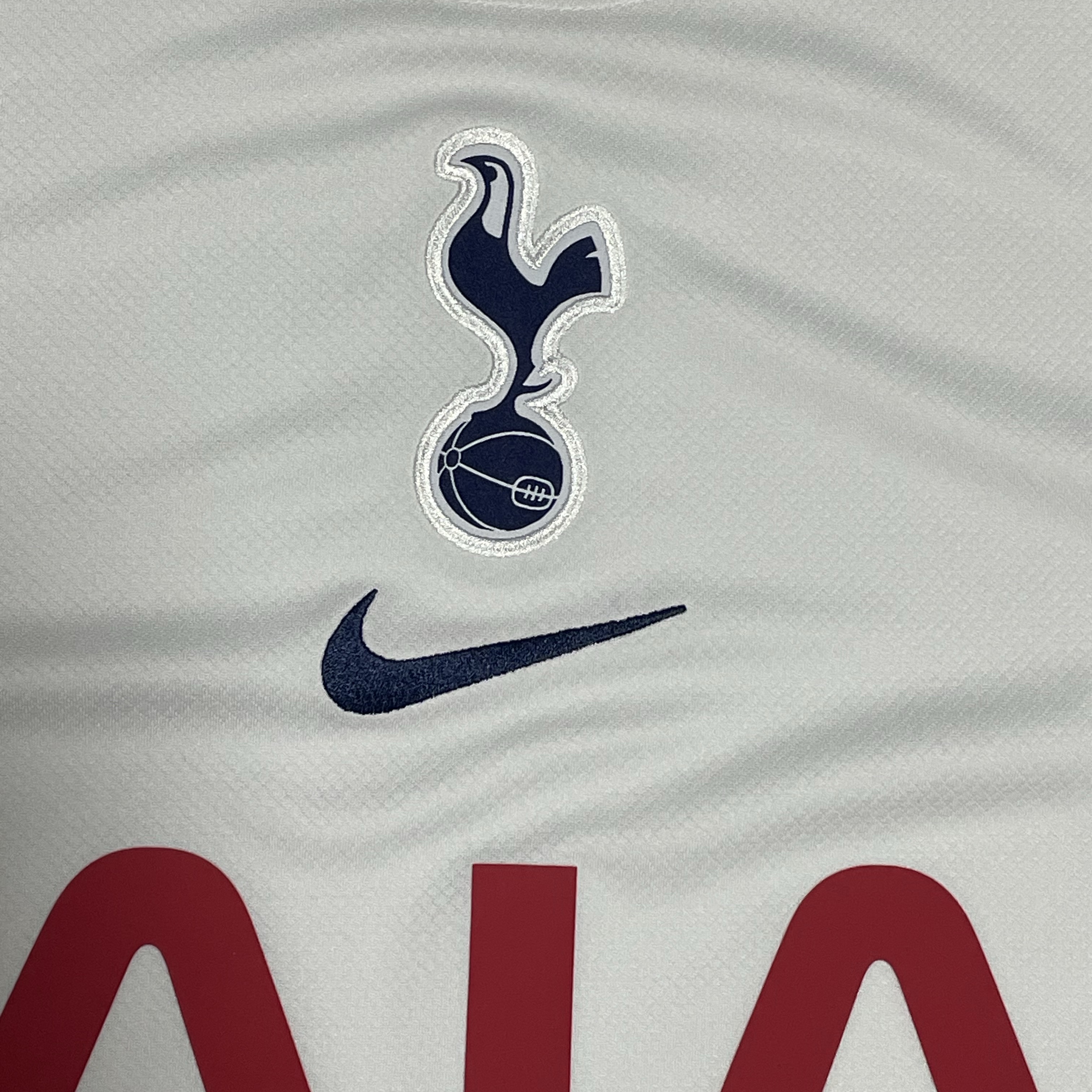 Nike Tottenham Hotspur 2025/26 Stadium Home Dri-Fit Football Replica Jersey White Light Iron Ore (Non Marking Ver.) 착용 스타일