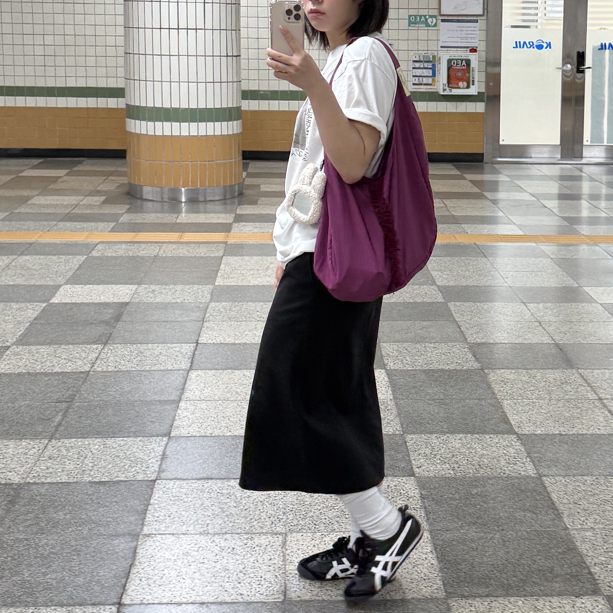 Onitsuka Tiger Mexico 66 Black White 착용 스타일 - 1