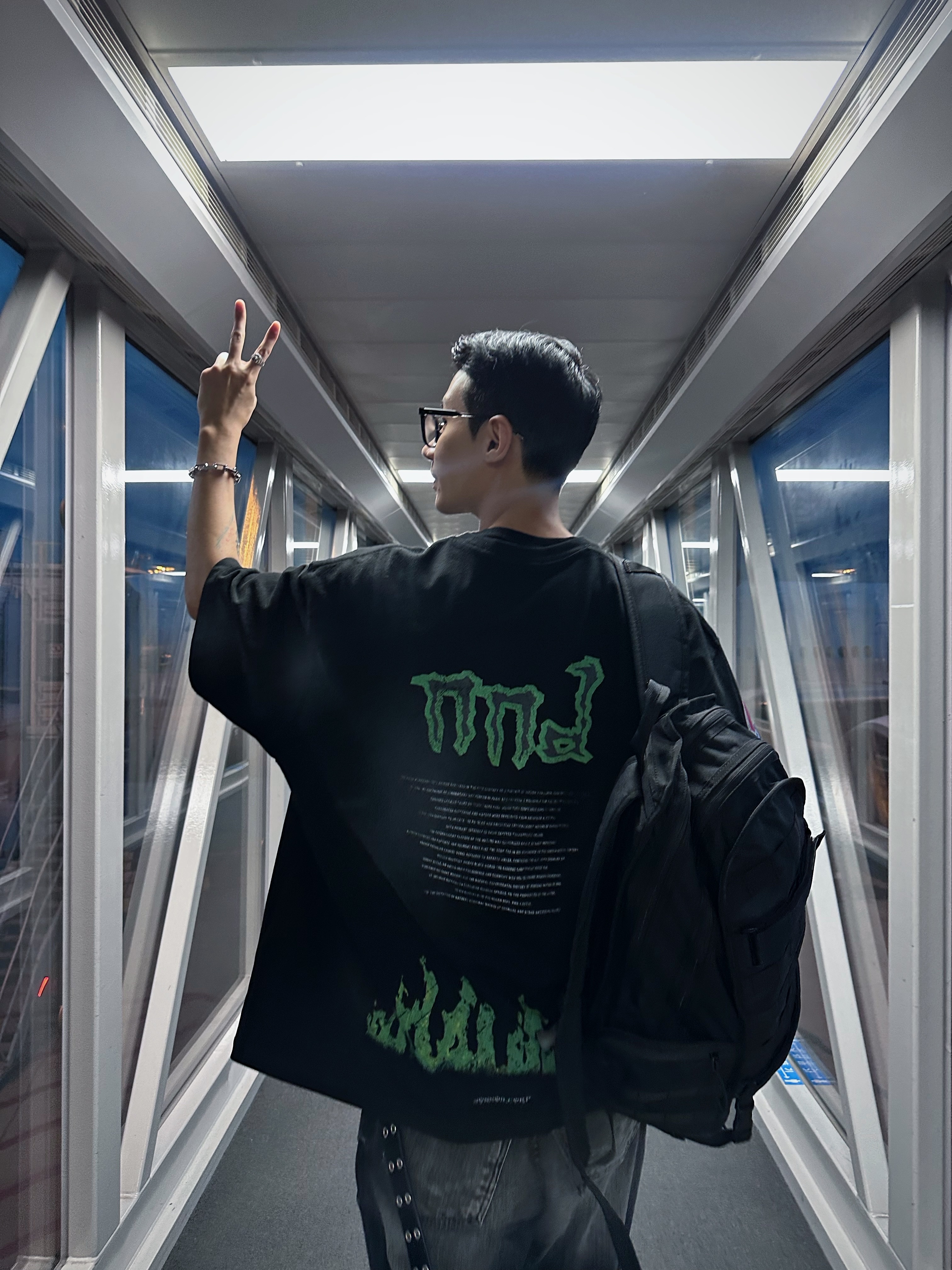 Nonnod Soft Drink T-Shirt Washed Black, Kamien x MJD Double Hole Belt Black Shearling Calfskin 착용 스타일