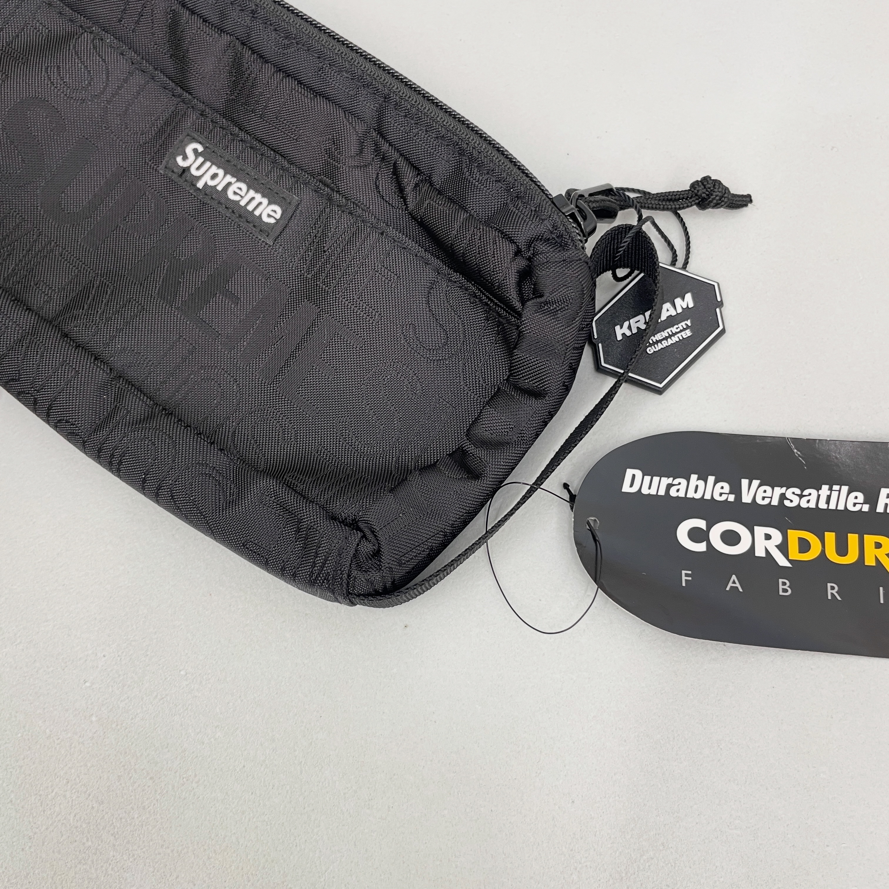 Supreme Organizer Pouch Black - 19SS 착용 스타일