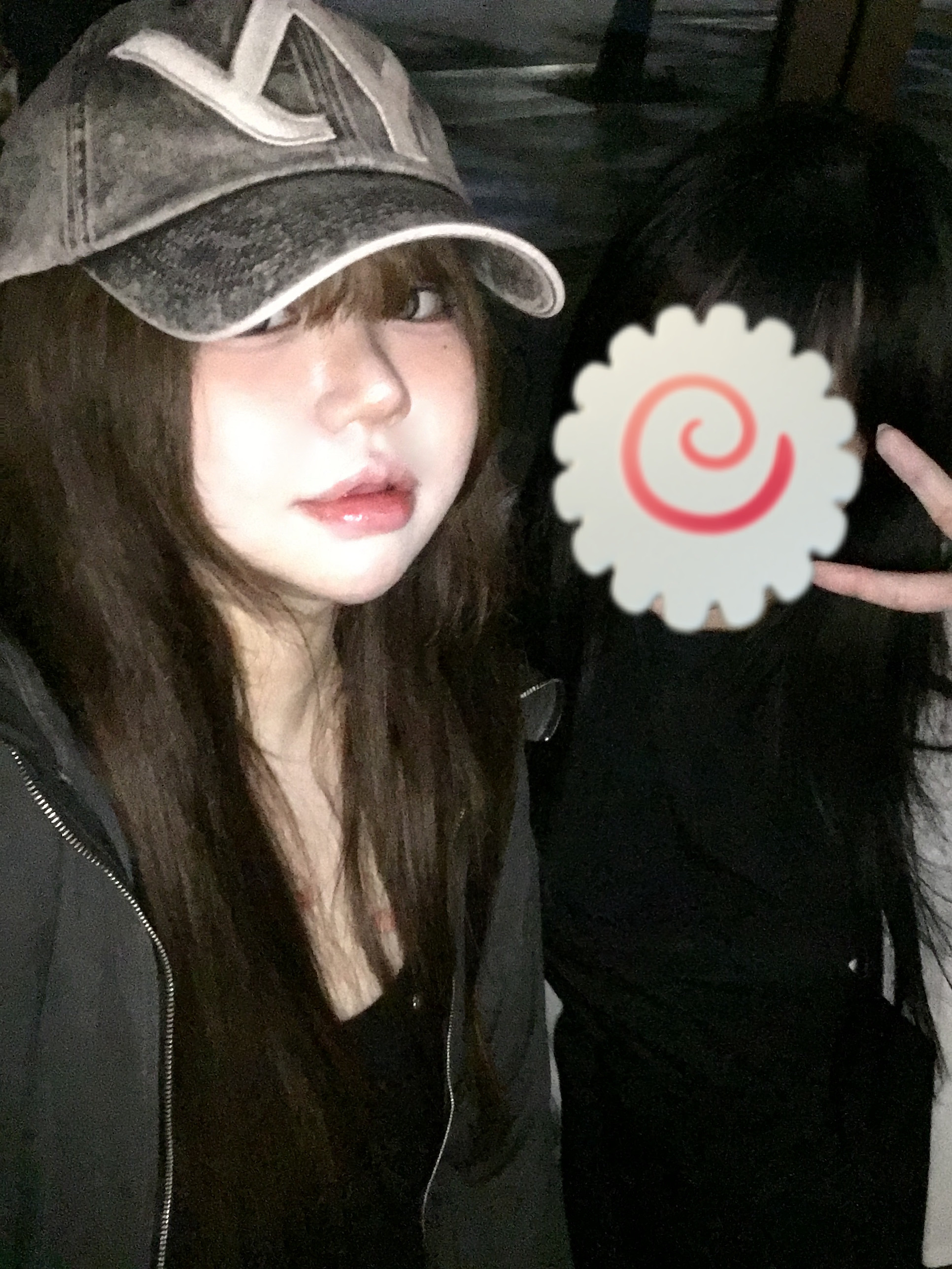 Open Yy Cotton Ball Cap Brown, ¥$ Vultures Merch Hoodie Black - Korea Exclusive 착용 스타일 - 4