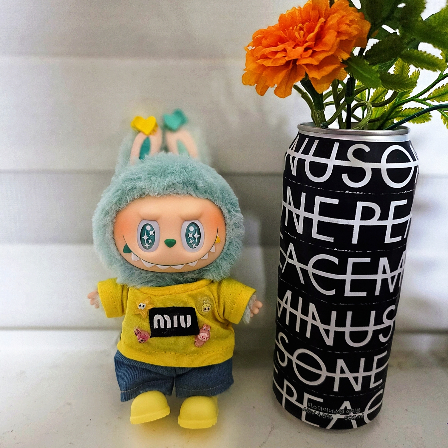 Pop Mart Labubu The Monsters Highlight Series Serenity Keyring (Opened Case) 착용 스타일