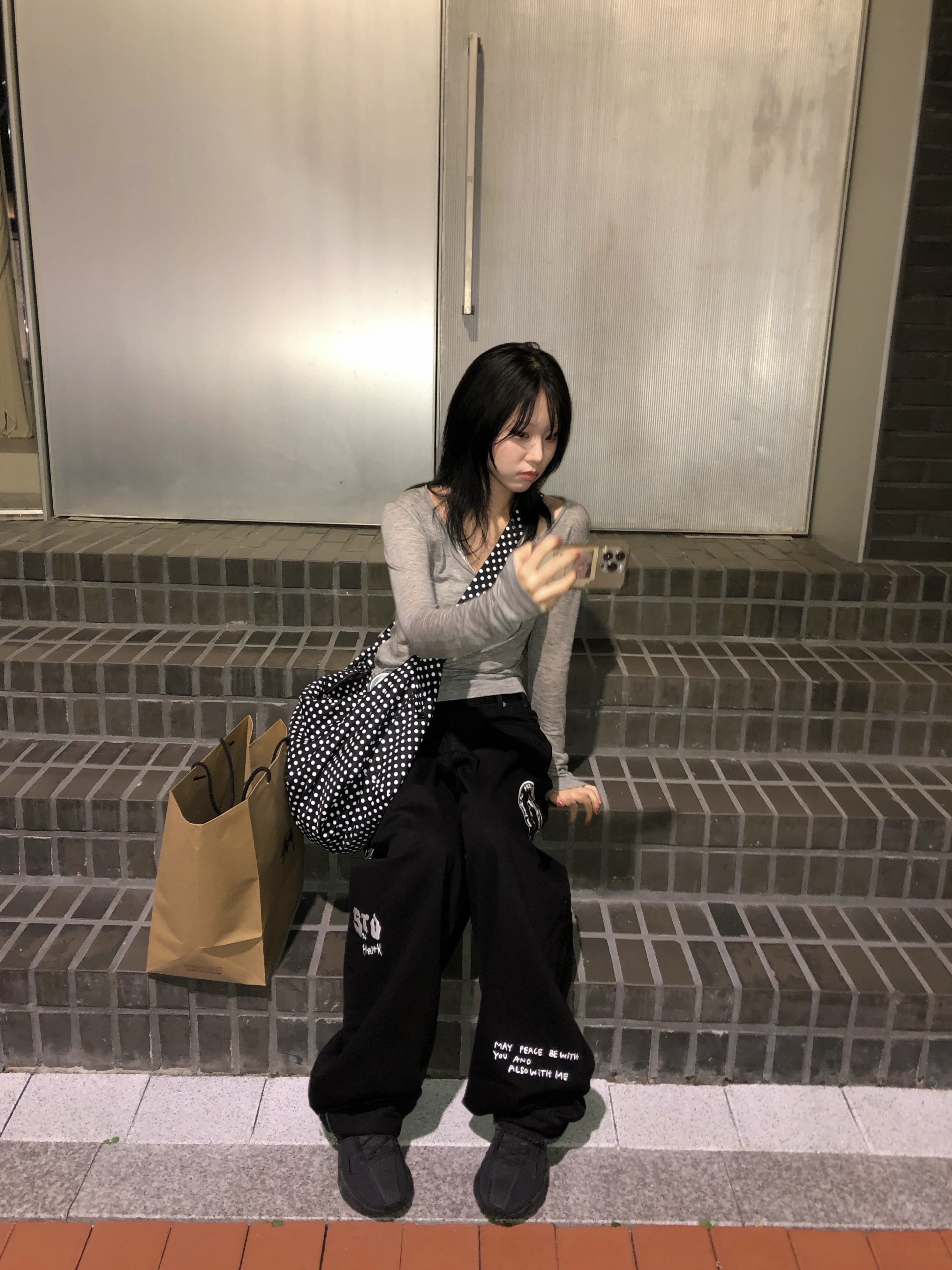 STU X HANK Embroidery Denim Pants Black, Nike x Hyein Seo Ava Rover Black 착용 스타일
