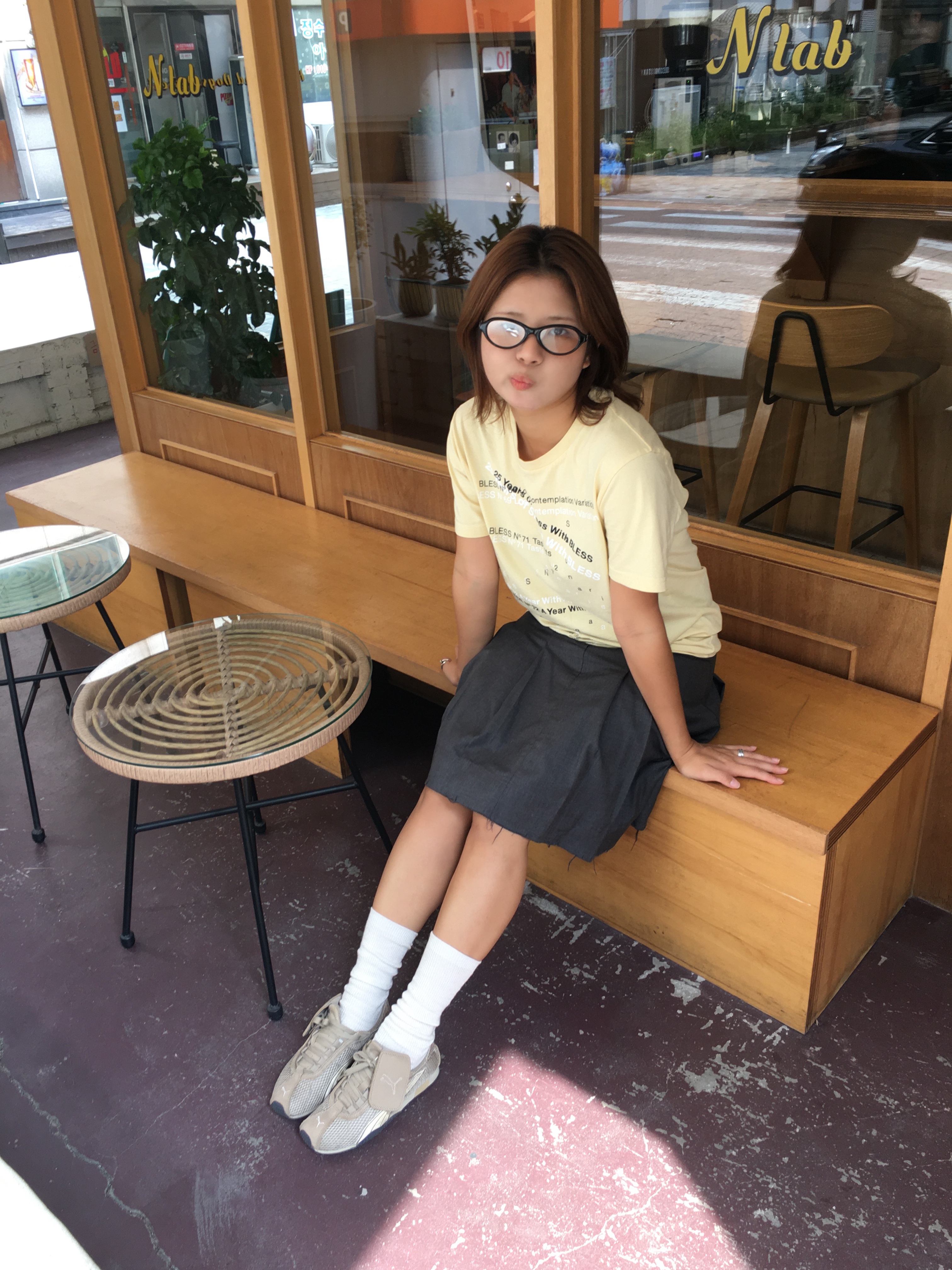 Gentle Monster x Maison Margiela MM214 Black Clear, Puma x Open Yy H-street Oak Branch Creamy Vanilla 착용 스타일
