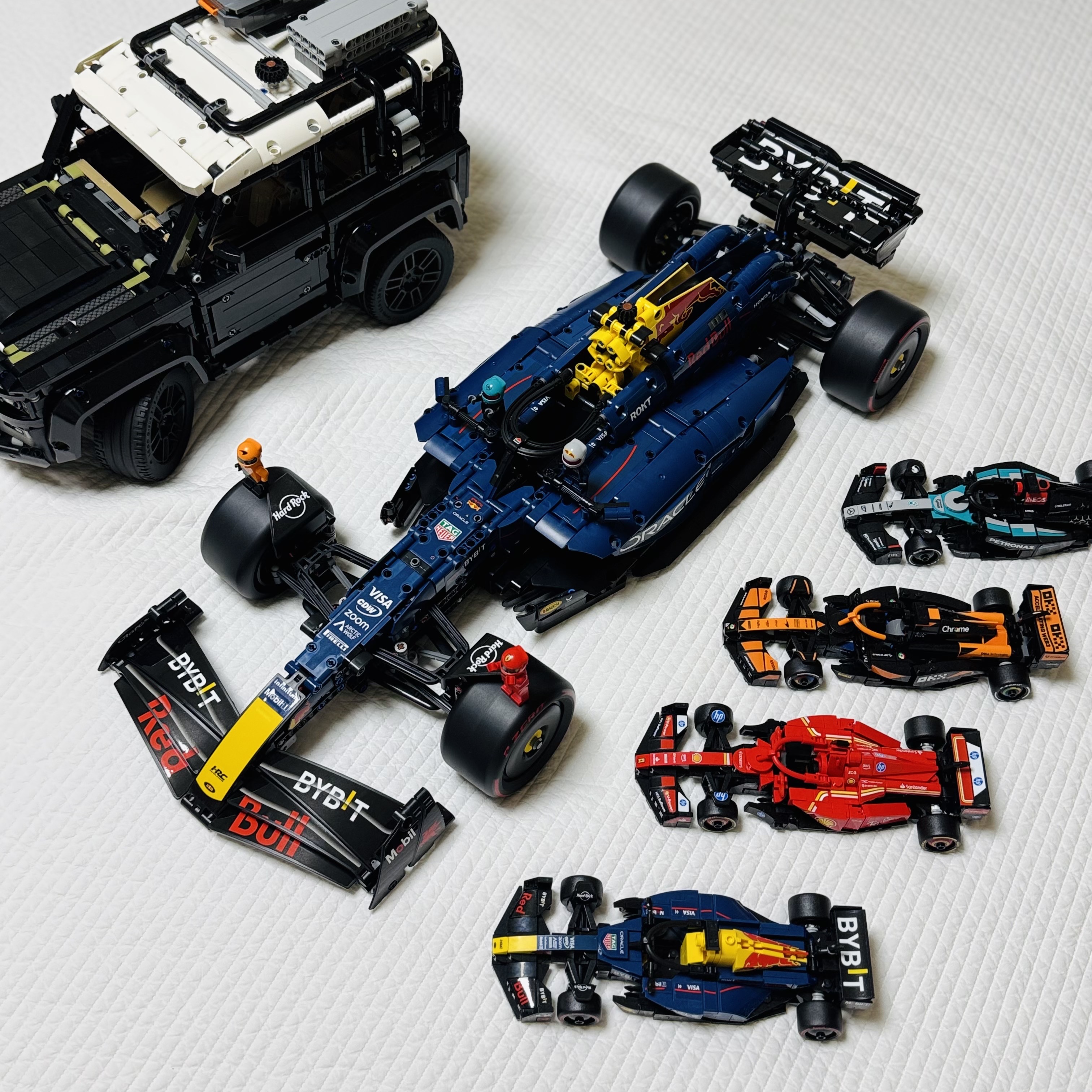 Lego Technic Oracle Red Bull Racing RB20 F1 Car, Lego Land Rover Defender 착용 스타일 - 2