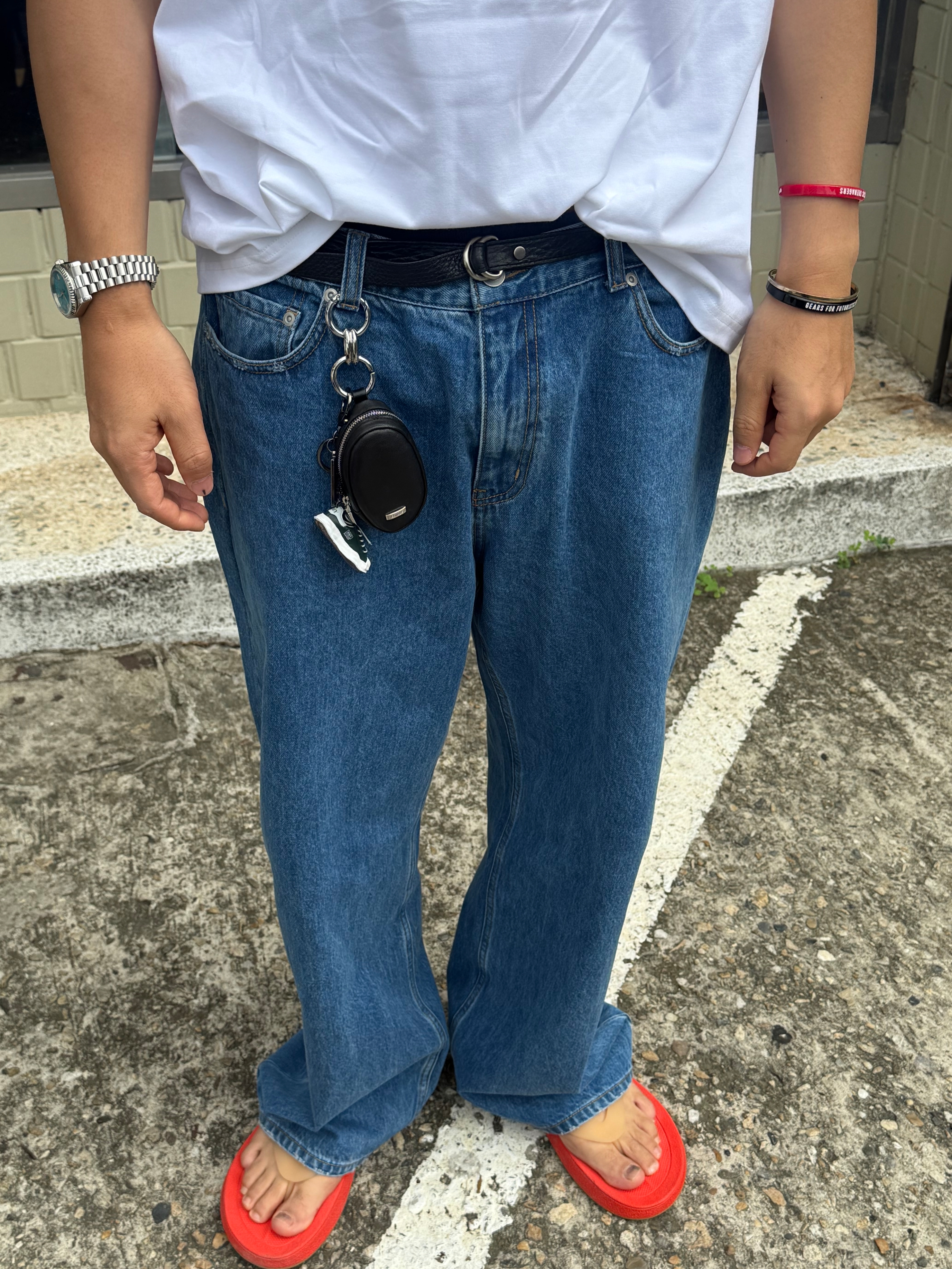 Supreme West Hollywood Box Logo T-Shirt White - 23SS, Human Made Acrylic Bangle #1 Red 착용 스타일 - 2