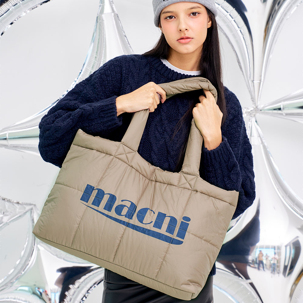 마크니 패디드 숄더백 카키베이지(MACNI Padded Shoulder Bag Khaki Beige) - 3