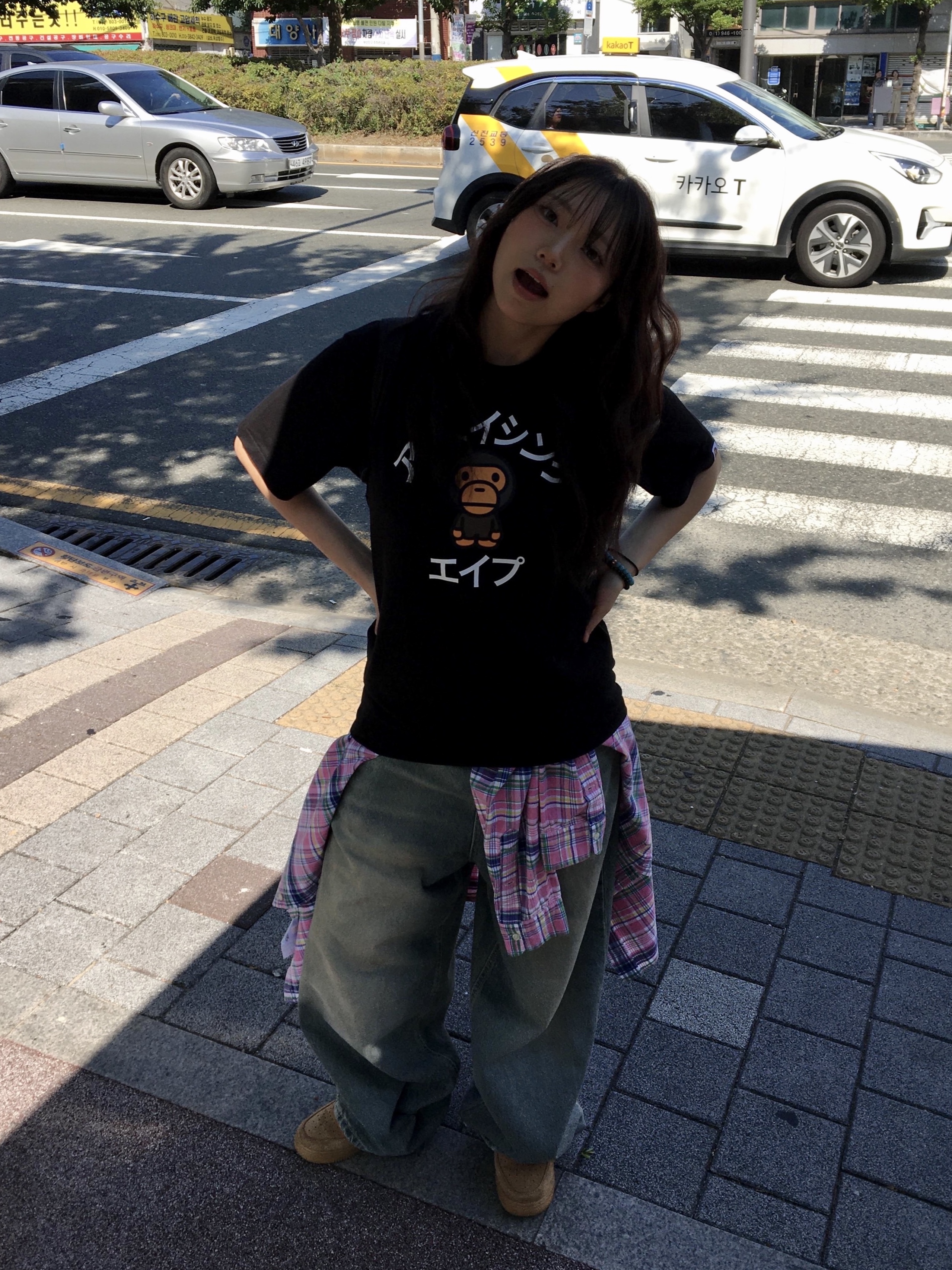 BAPE Baby Milo Katakana College T-Shirt Black, Nike Air Force 1 '07 WB Flax 착용 스타일 - 2