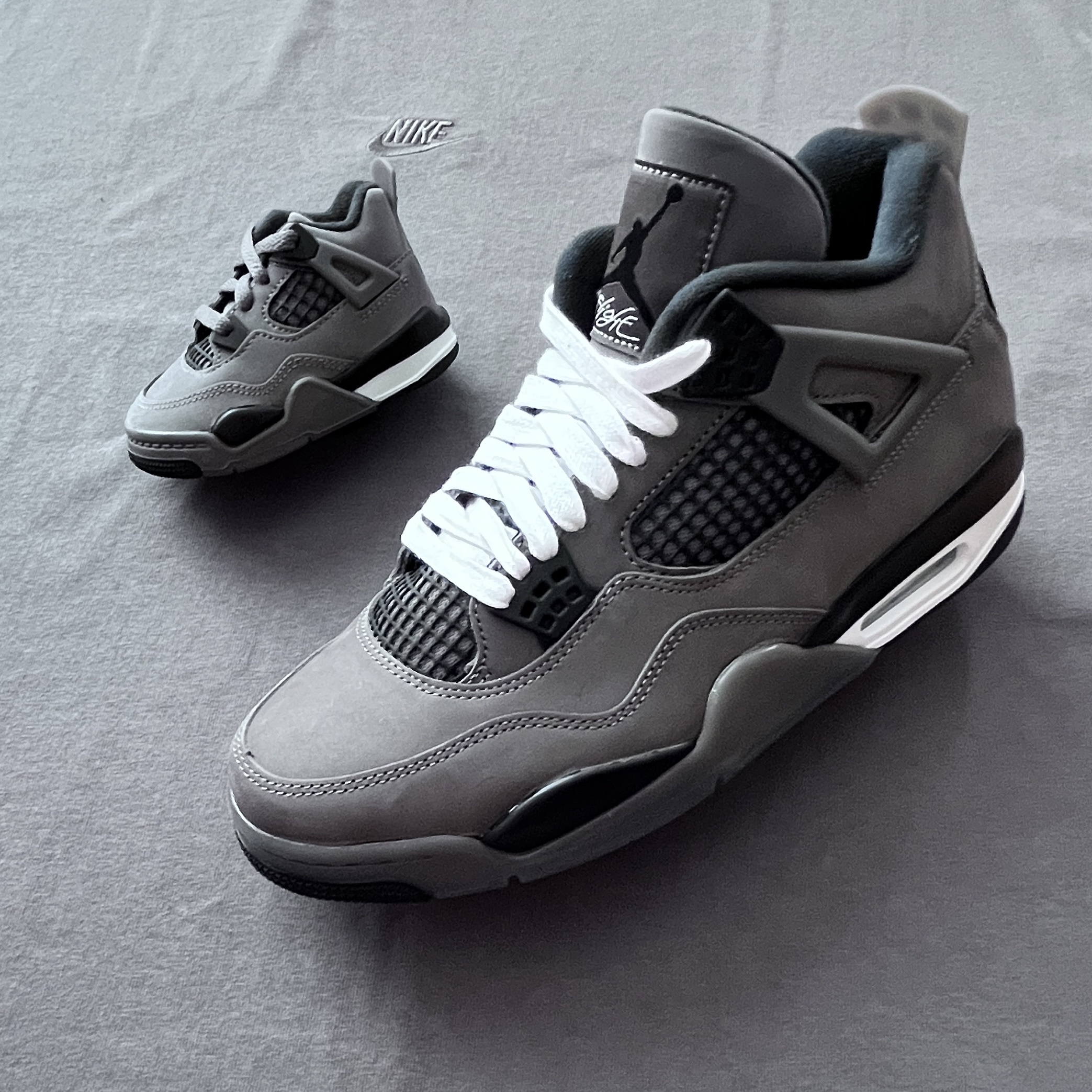 Jordan 4 Retro Cave Stone and Black, (TD) Jordan 4 Retro Cave Stone and Black 착용 스타일 - 2