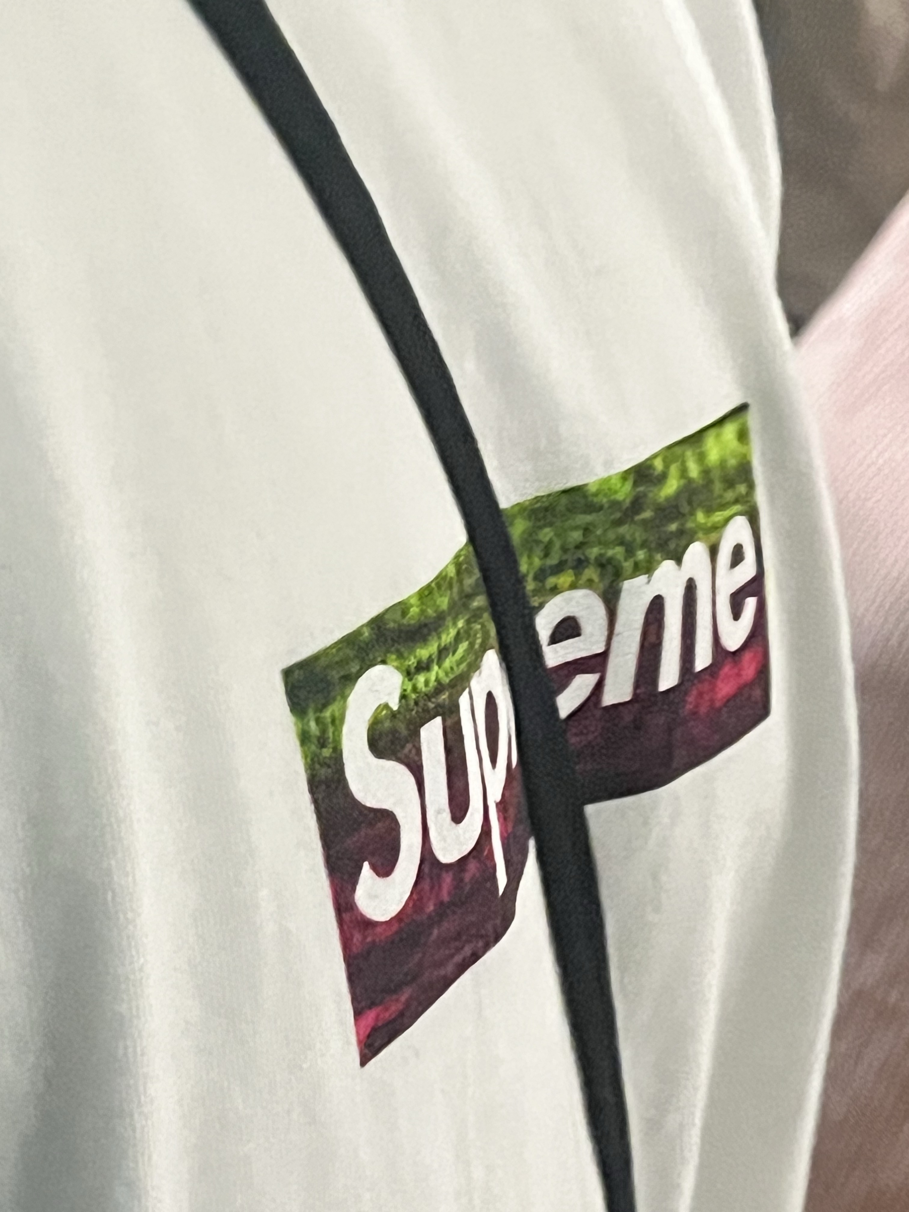 Supreme Los Angeles Fire Relief Box Logo T-Shirt White - 25SS 착용 스타일 - 2