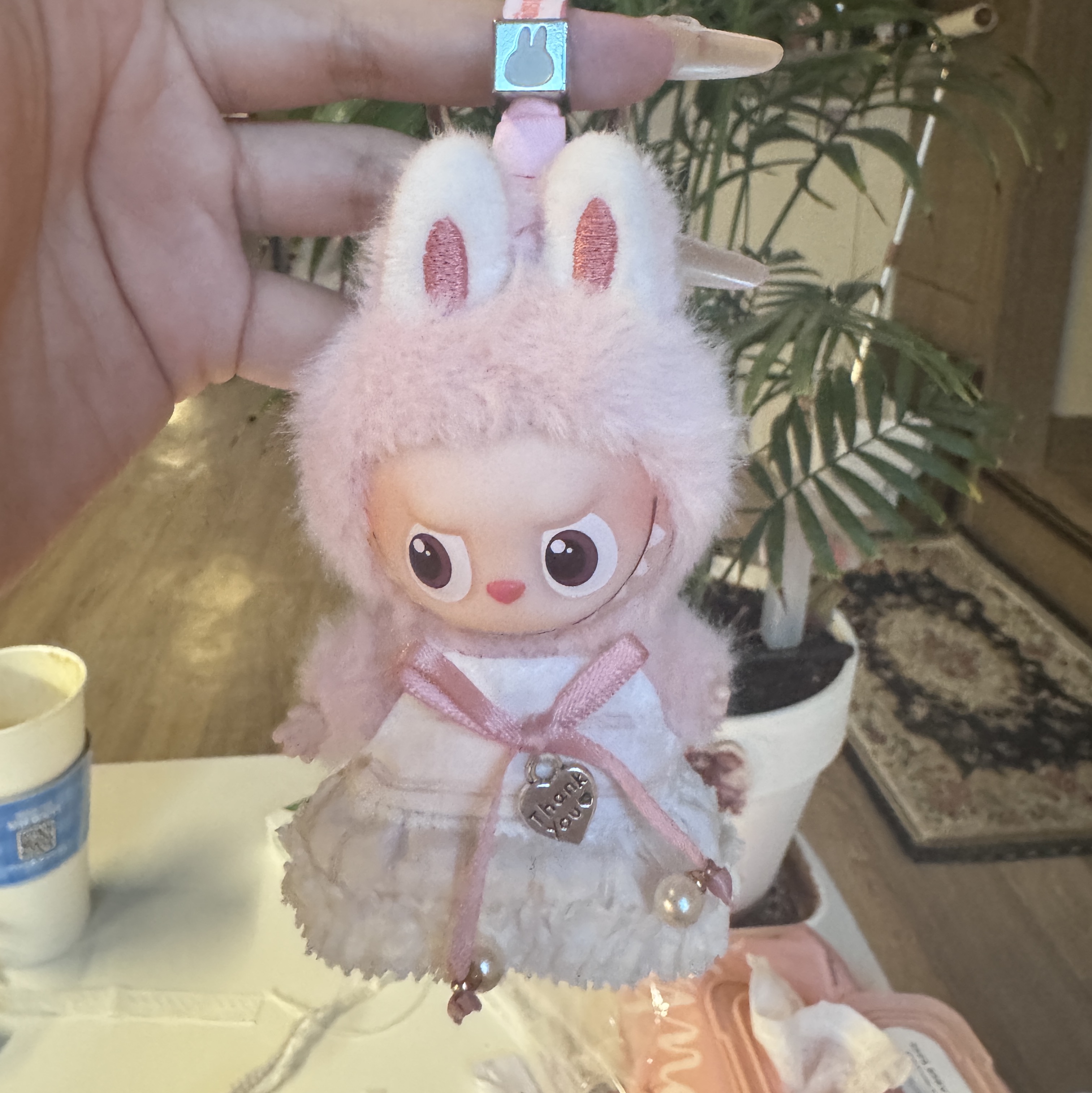 Pop Mart Labubu The Monsters Pin For Love Series Vinyl Plush Pendant (A-M) G (Opened Case) 착용 스타일