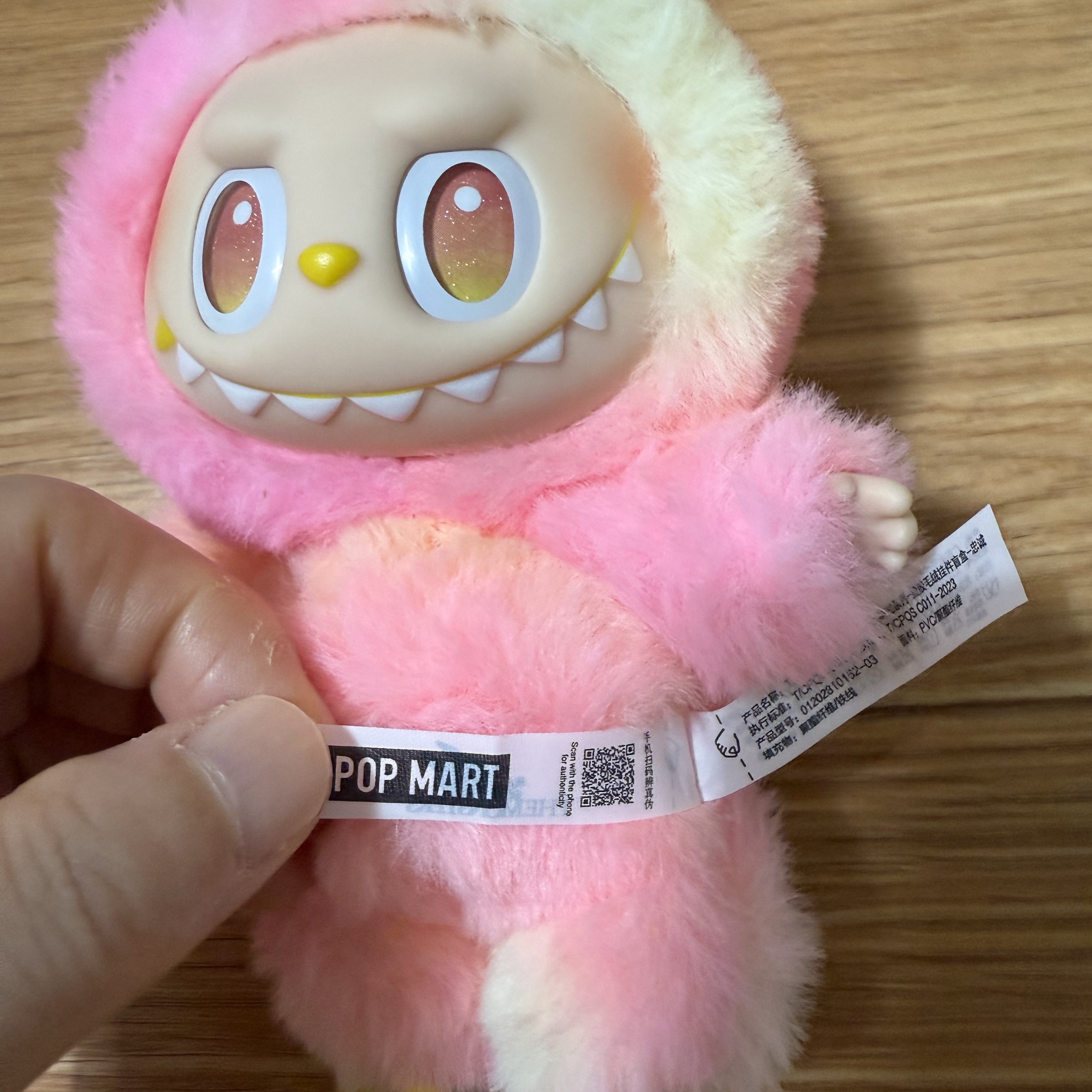 Pop Mart Labubu The Monsters Highlight Series Sealed Case (Bundle of 2/1 Blind Box) 착용 스타일 - 4