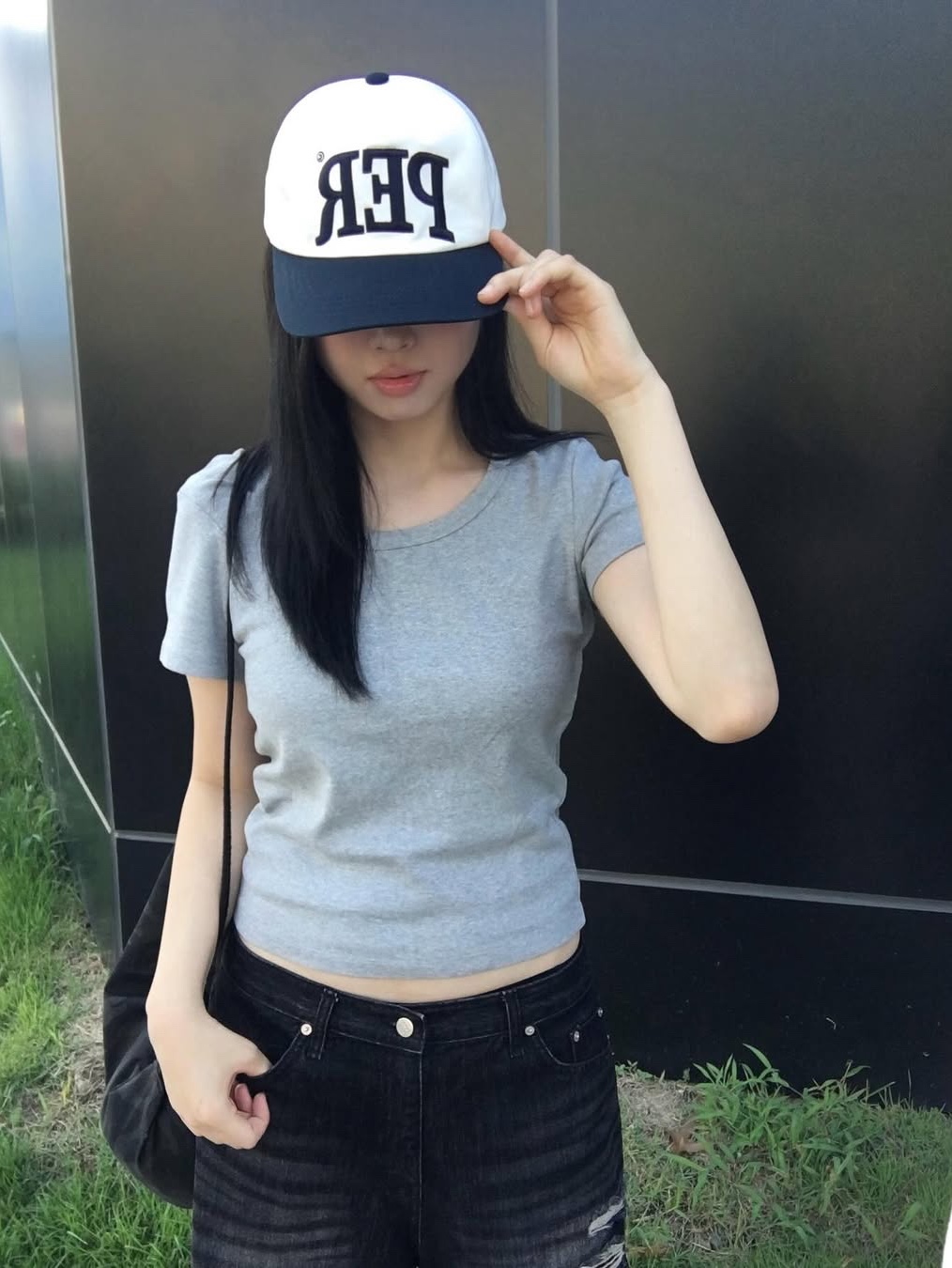 Permanent Archive 5-Panel PER Cap White & Navy 착용 스타일