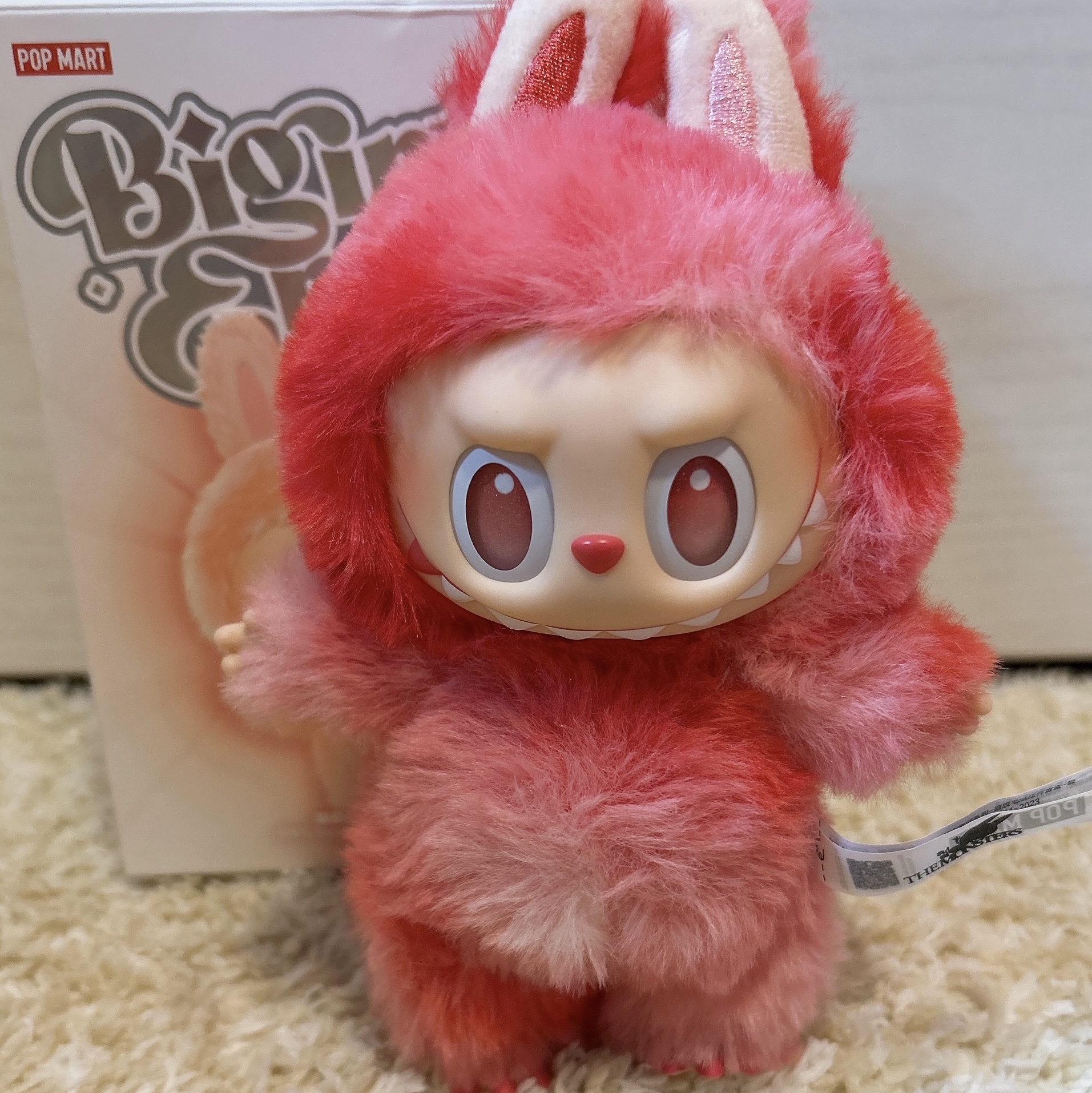 Pop Mart Labubu The Monsters Highlight Series Sealed Case (1 Blind Box) 착용 스타일