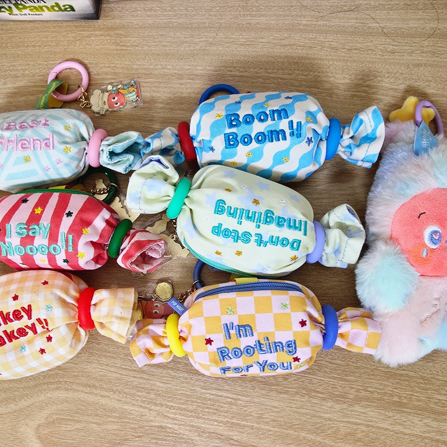Pop Mart Twinkle Twinkle Sweet Dreams Forecast Series Plush Pendant Afterglow Marshmallow (Opened Case) 착용 스타일