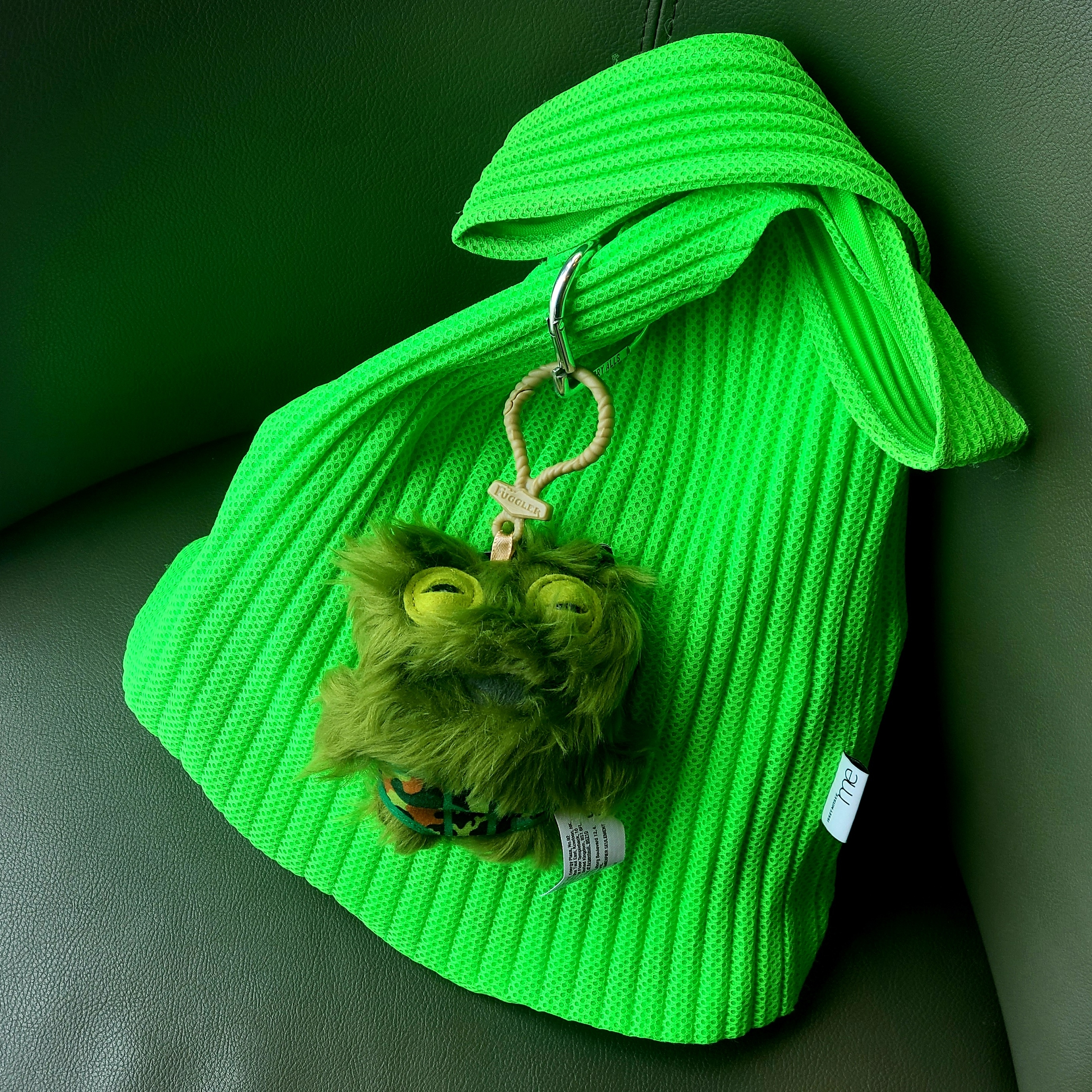 Fuggler McGoo Grin Keyring, Human Made Heart Carabiner Silver 착용 스타일