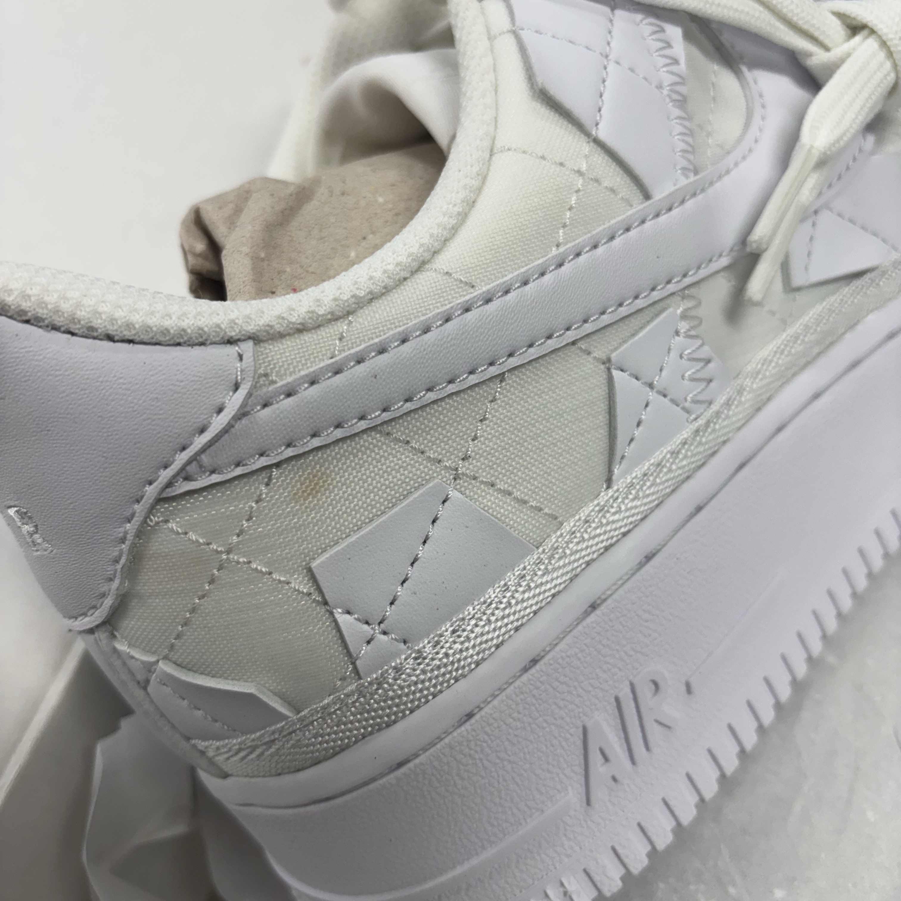 Nike x Billie Eilish Air Force 1 Low SP Triple White 착용 스타일