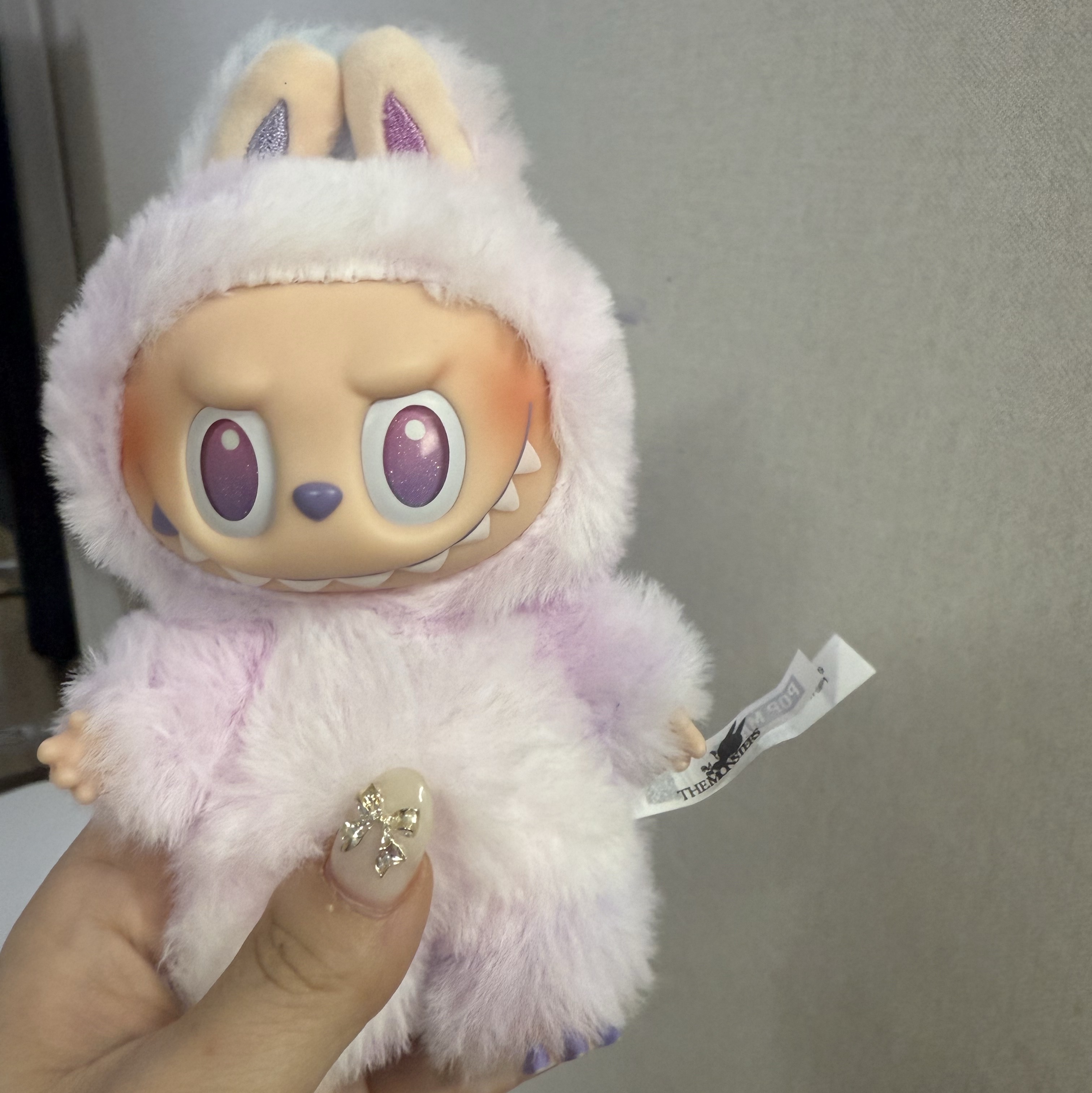 Pop Mart Labubu The Monsters Highlight Series Luck Keyring (Opened Case) 착용 스타일