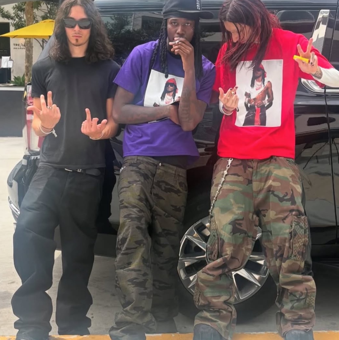 Supreme Playboi Carti T-Shirt Purple - 25FW, Supreme Playboi Carti T-Shirt Red - 25FW 착용 스타일