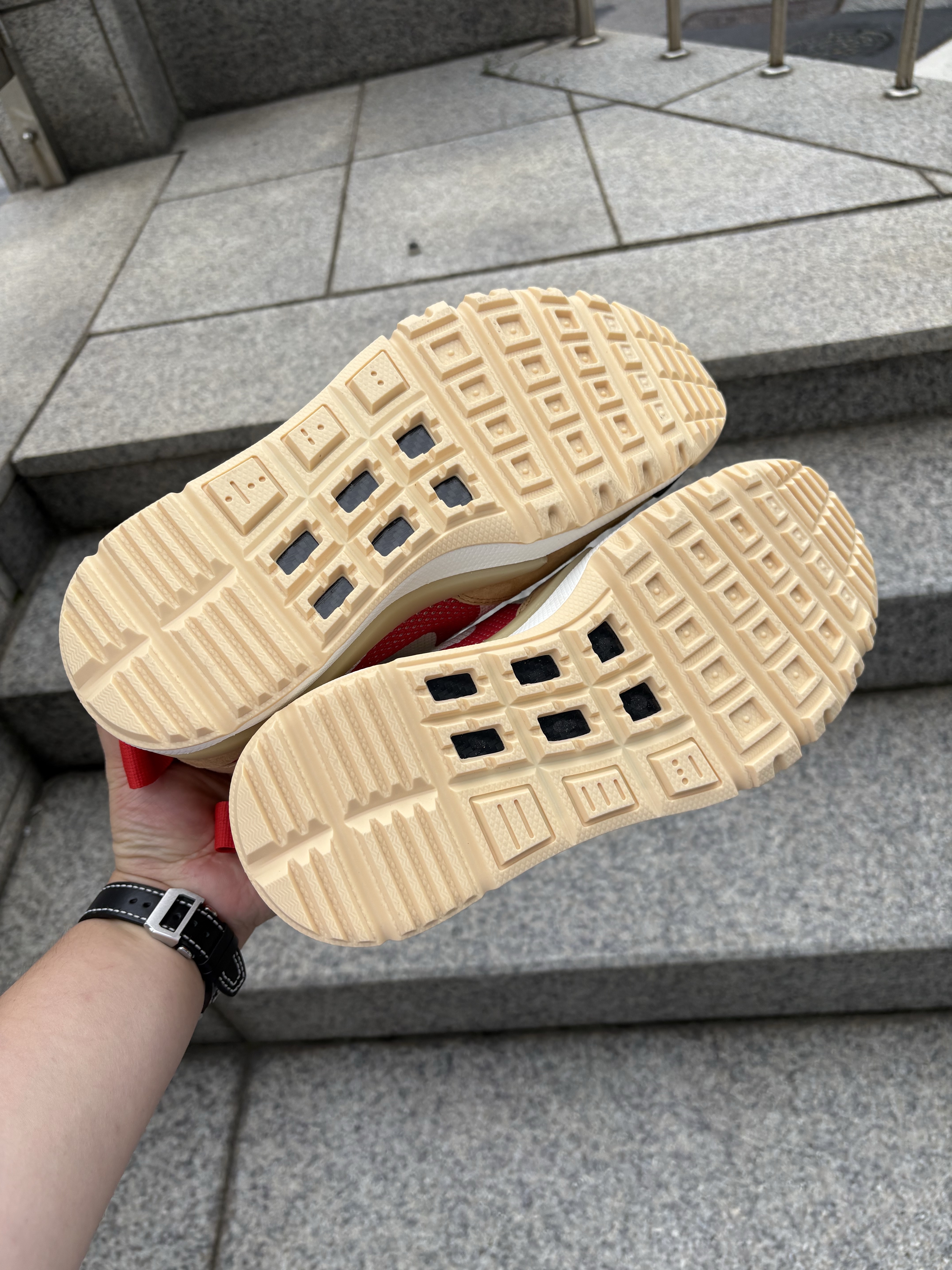 Nike x Tom Sachs Mars Yard Shoe 3.0 Space Camp 착용 스타일 - 4