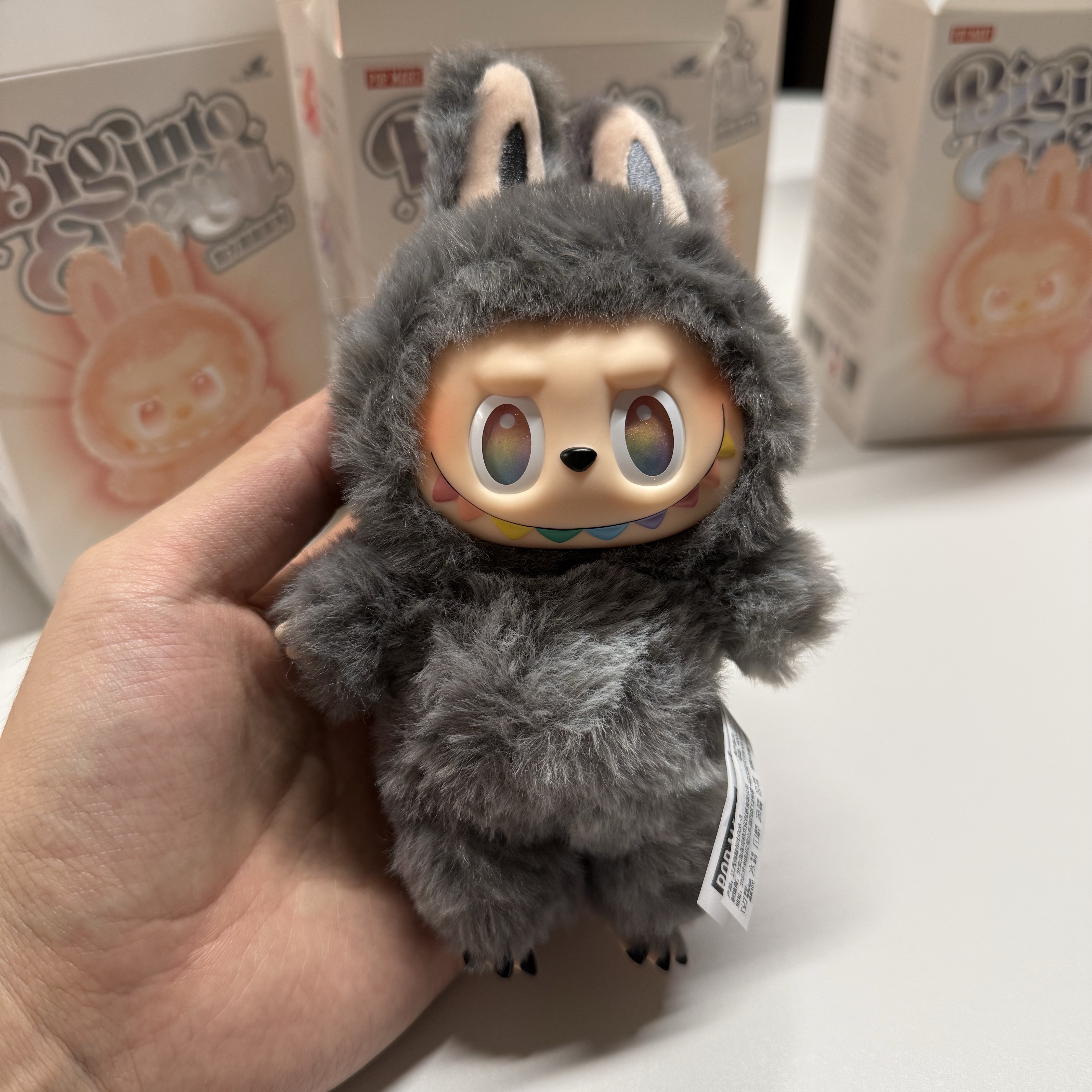 Pop Mart Labubu The Monsters Highlight Series ID Keyring (Opened Case) 착용 스타일 - 2